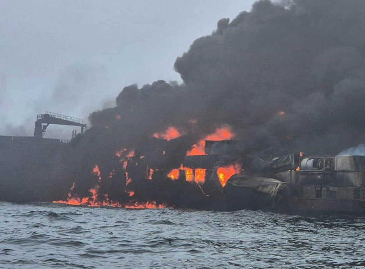 Біля узбережжя Великої Британії зіткнувся танкер і вантажне судно: могла виникнути пожежа - 24 Канал Біля узбережжя Великої Британії зіткнувся танкер і вантажне судно: могла виникнути пожежа - 24 Канал