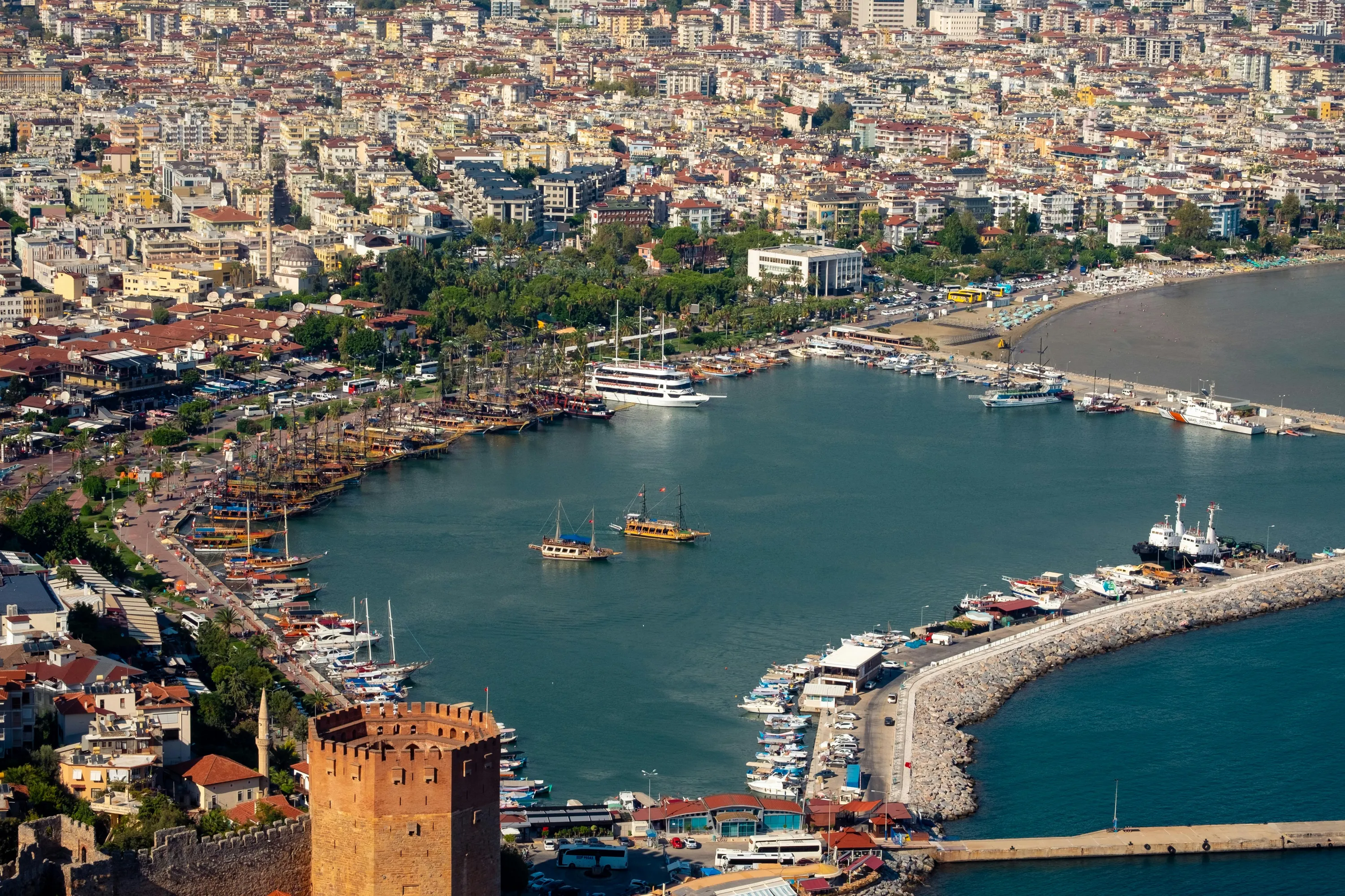 Нерухомість Аланія Будинки Квартири Житло біля моря