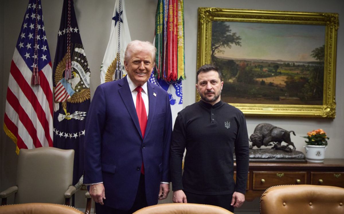 Зеленский извинился перед Трампом Зеленский извинился перед Трампом