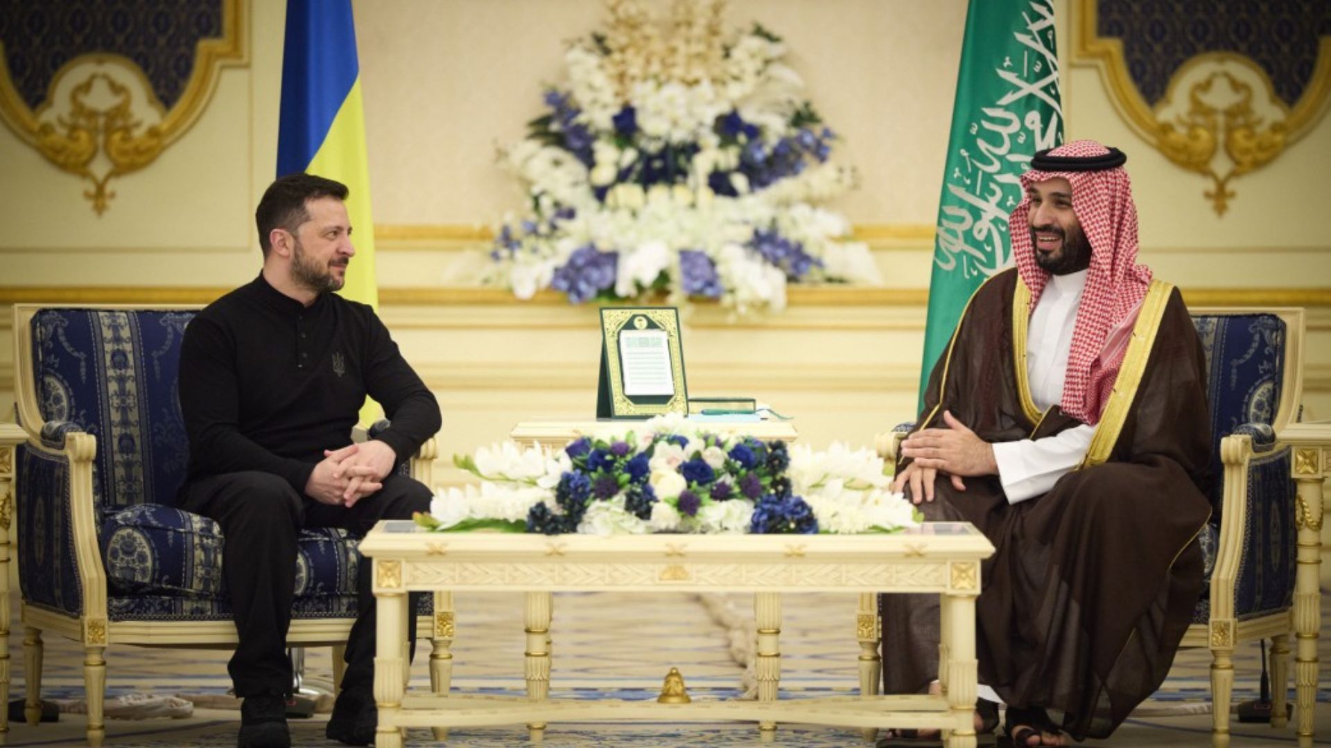 Президент України провів зустріч зі Спадкоємним принцом Саудівської Аравії Президент України провів зустріч зі Спадкоємним принцом Саудівської Аравії