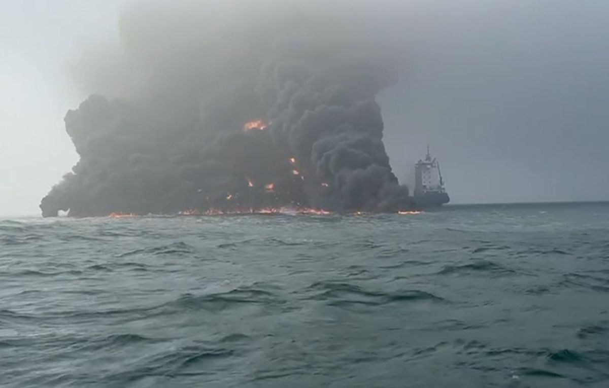 Авария в Северном море - одно судно перевозило цианид натрия - 24 Канал