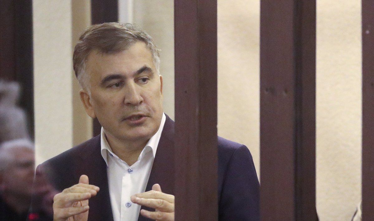 Суд визнав Саакашвілі винним у розтраті державного бюджету - 24 Канал Суд визнав Саакашвілі винним у розтраті державного бюджету - 24 Канал