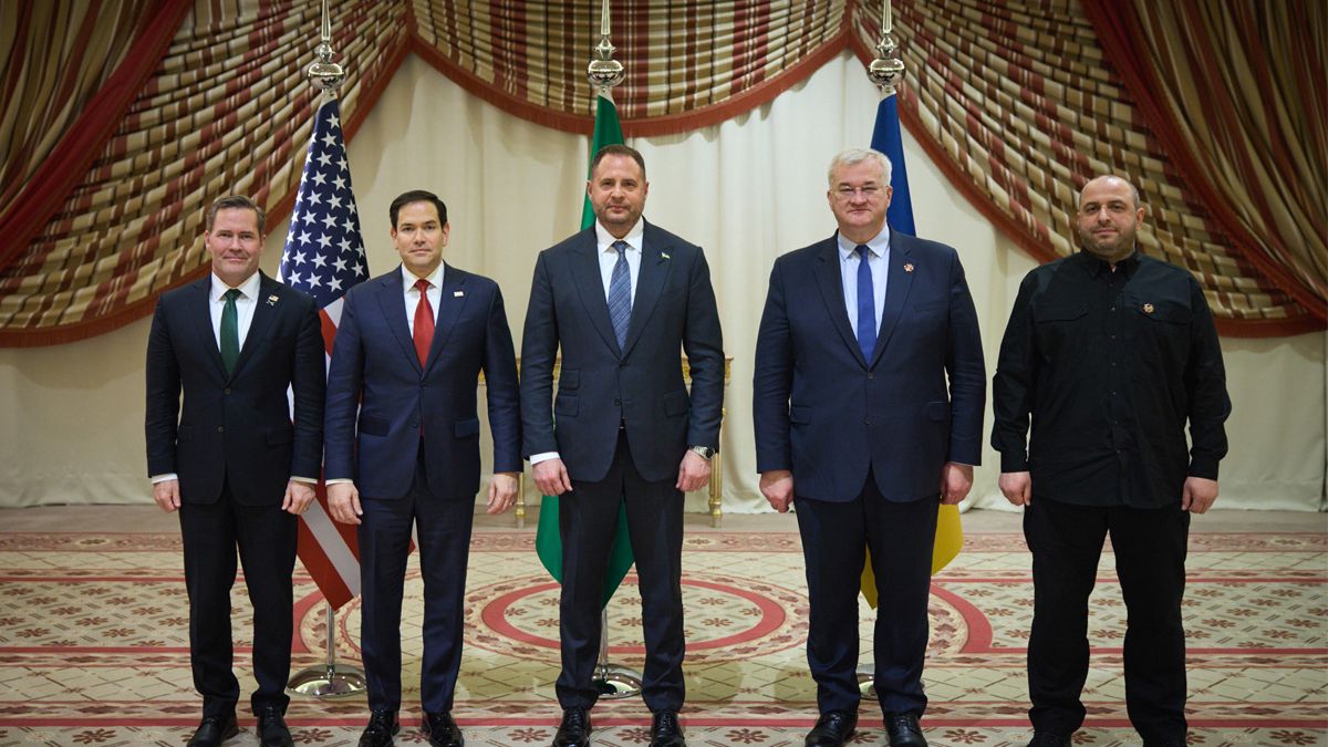 Політолог прокоментував зустріч України і США в Саудівській Аравії Політолог прокоментував зустріч України і США в Саудівській Аравії