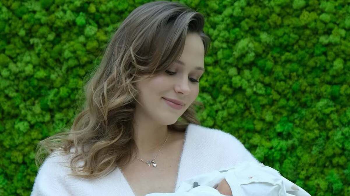 Анна Кошмал Анна Кошмал