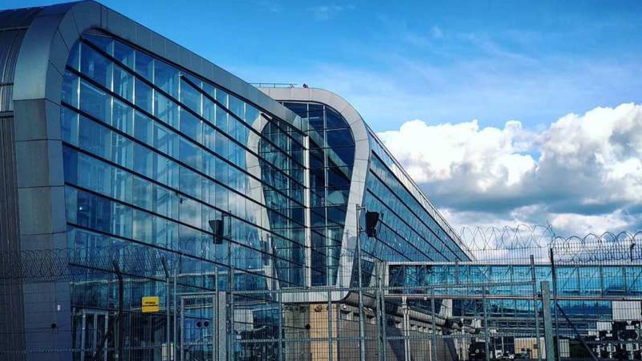 Львівський аеропорт можуть відкрити вже навесні: які авіакомпанії готові повернутися - Бізнес Львівський аеропорт можуть відкрити вже навесні: які авіакомпанії готові повернутися - Бізнес