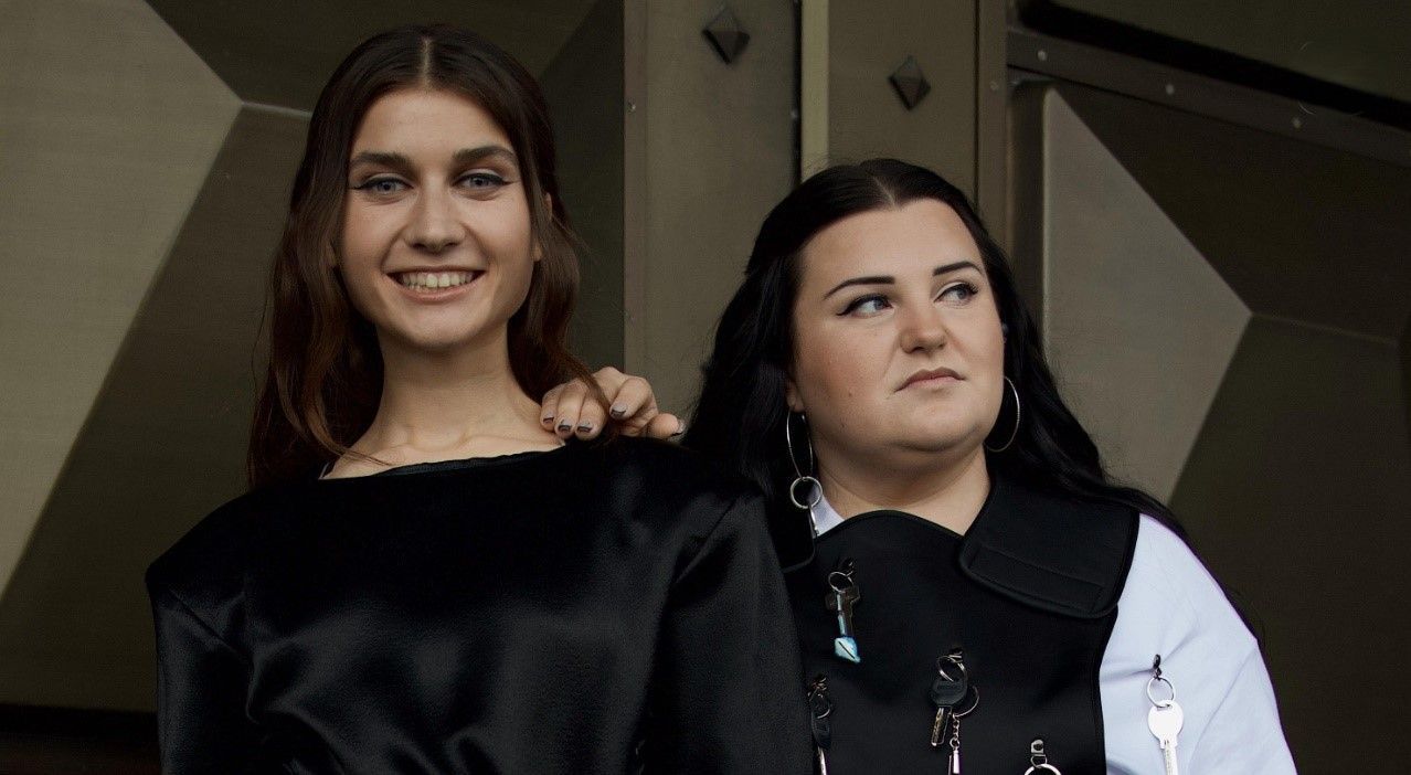 На фоне слухов о ссоре: Jerry Heil прокомментировала отношения с alyona alyona после Евровидения - Show24 На фоне слухов о ссоре: Jerry Heil прокомментировала отношения с alyona alyona после Евровидения - Show24