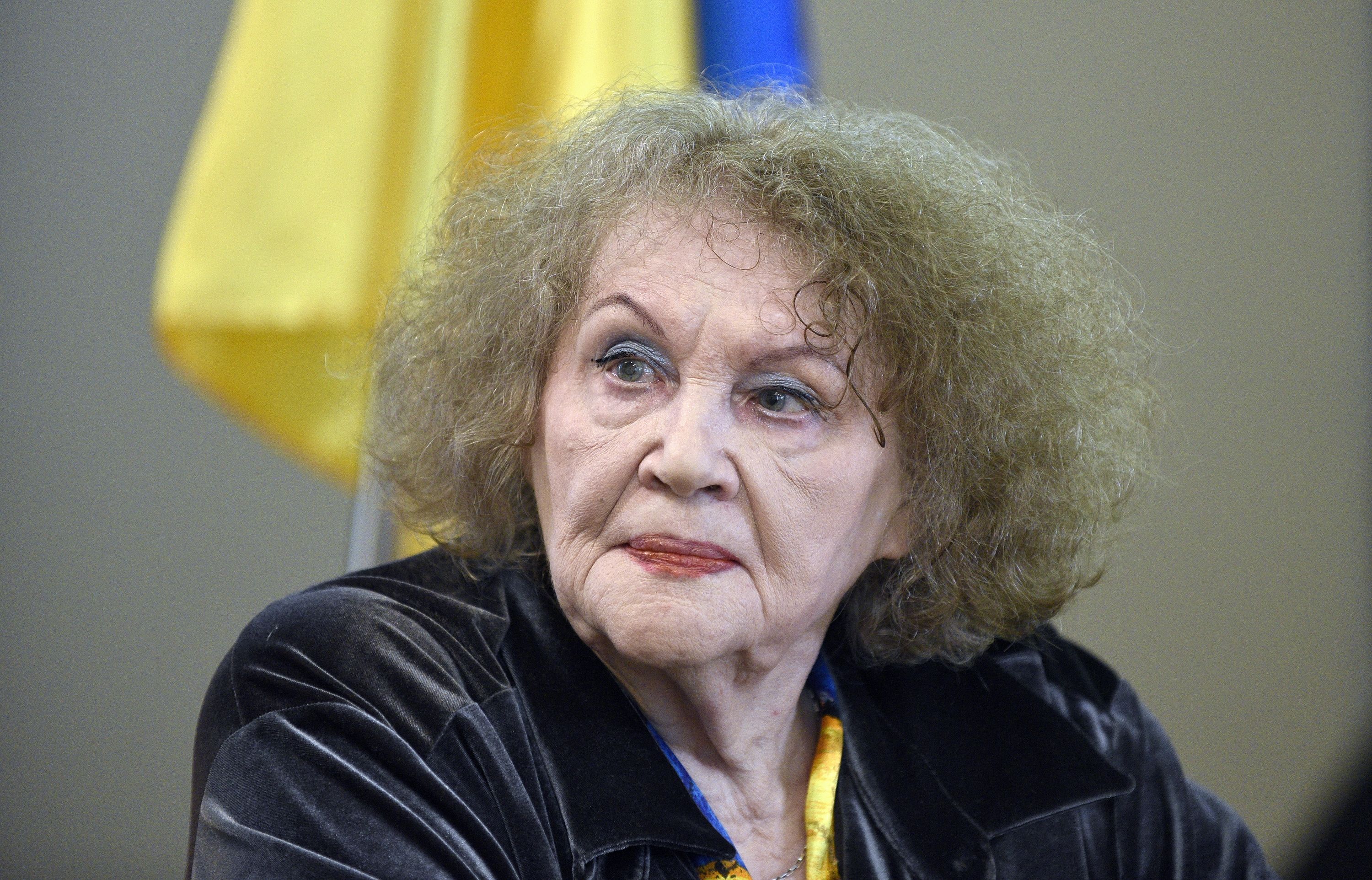 Интересные факты из жизни Лины Костенко Интересные факты из жизни Лины Костенко