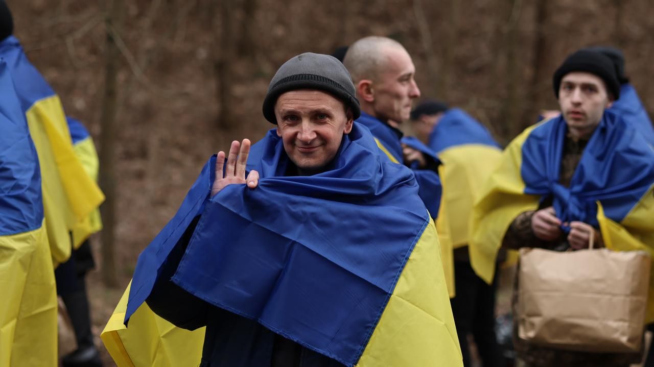 Как помочь военным, вернувшимся из плена Как помочь военным, вернувшимся из плена