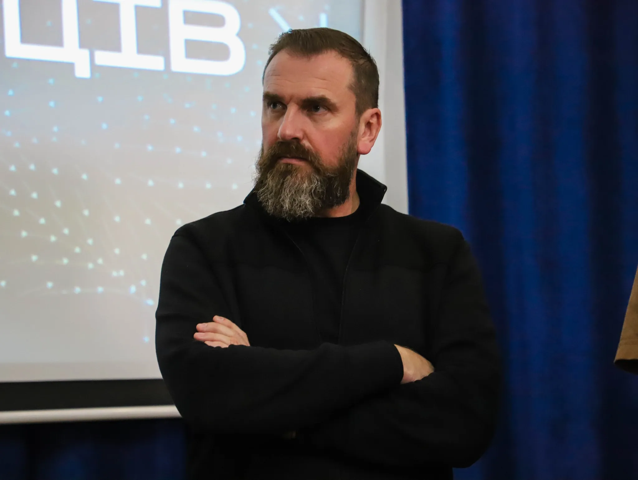 Лесной Лесной