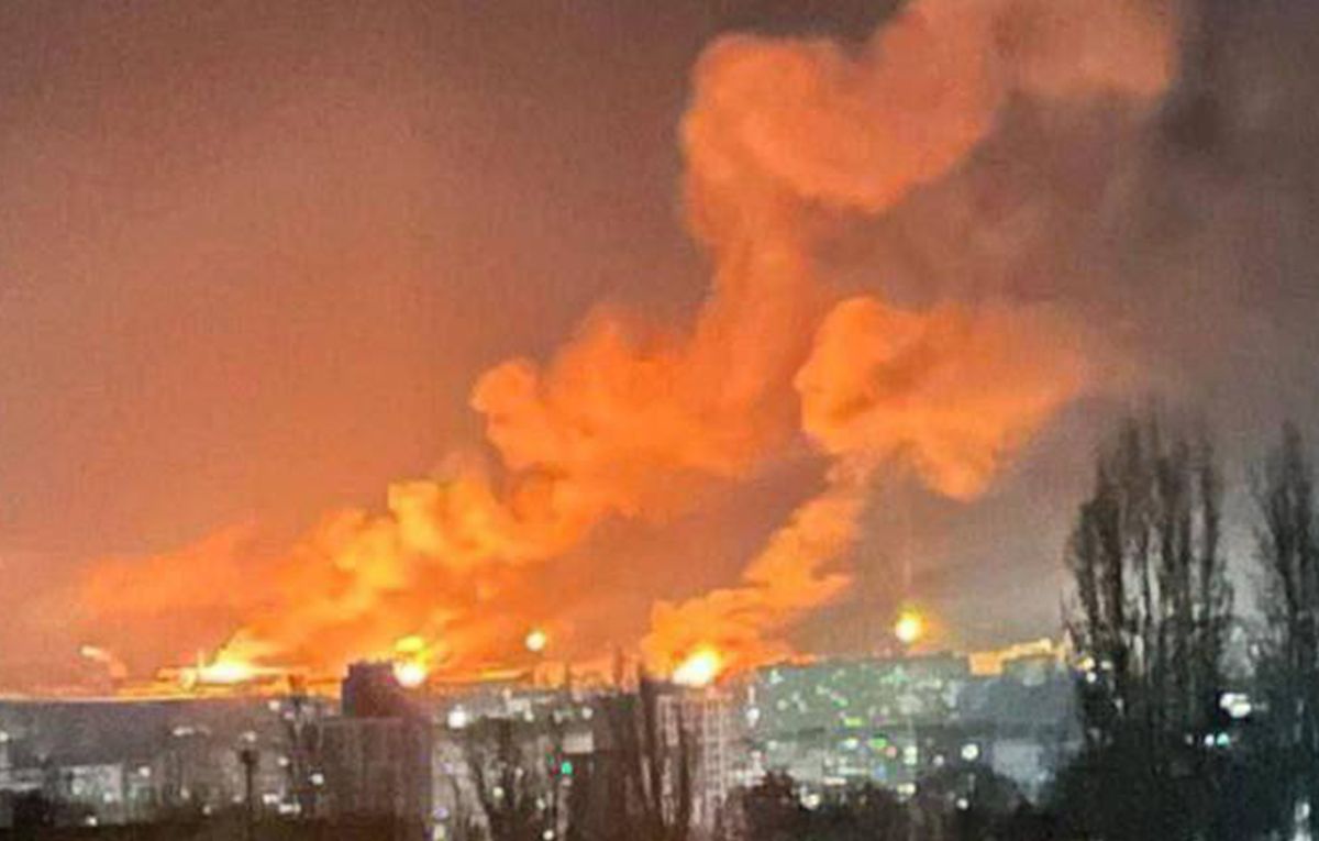 Удар по Кропивницкому 19.3.2025 - полиция показала момент атаки - видео - новости Украины - 24 Канал Удар по Кропивницкому 19.3.2025 - полиция показала момент атаки - видео - новости Украины - 24 Канал