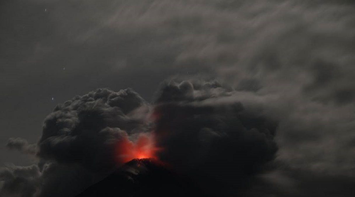 Виверження вулкана Левотобі Виверження вулкана Левотобі