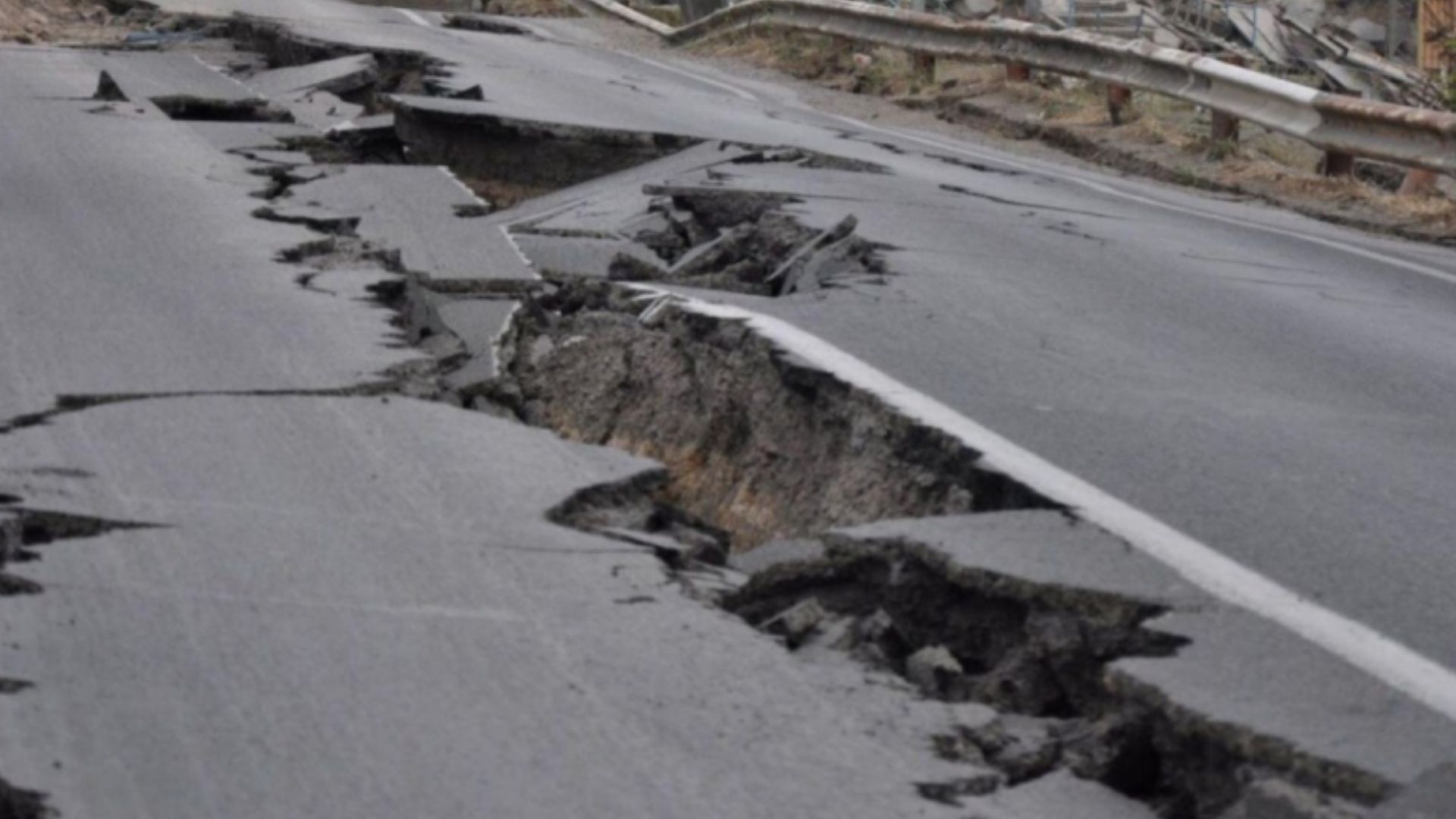 В Иране произошло землетрясение магнитудой 5,0 баллов В Иране произошло землетрясение магнитудой 5,0 баллов