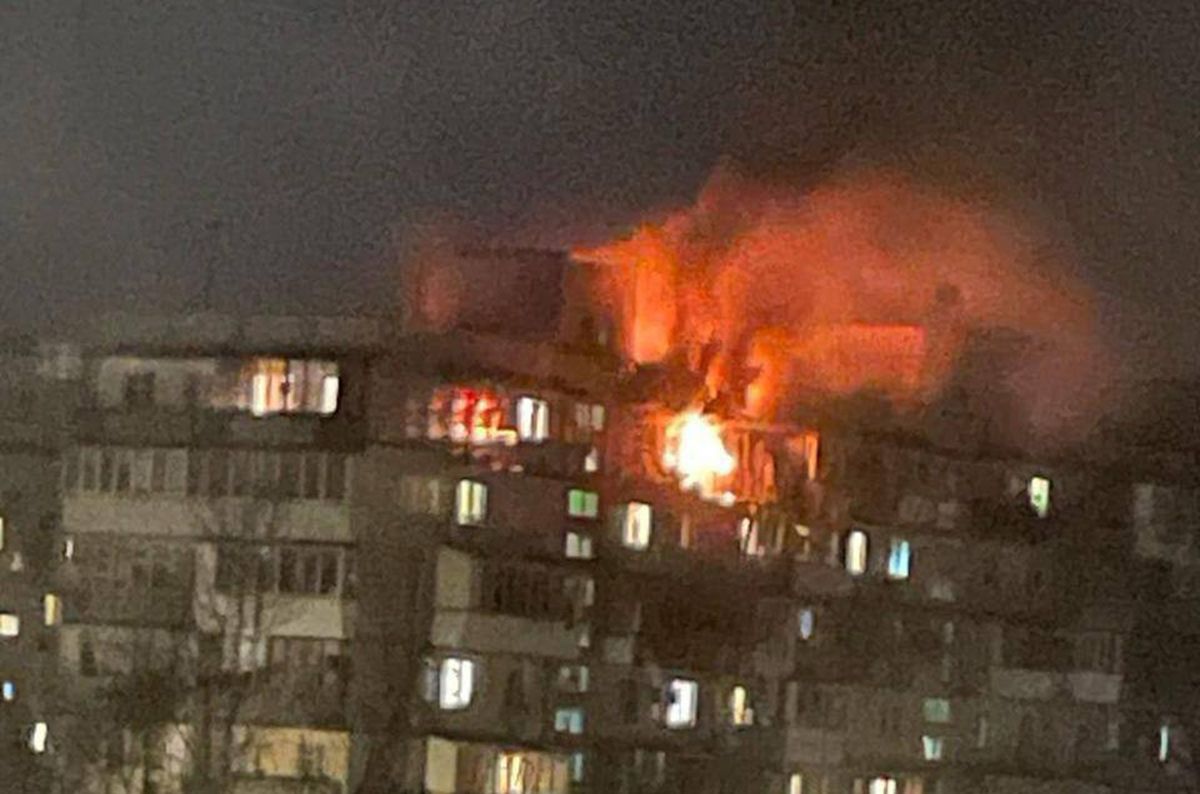 У Києві жінка згоріла у квартирі під час атаки "Шахедів" У Києві жінка згоріла у квартирі під час атаки "Шахедів"