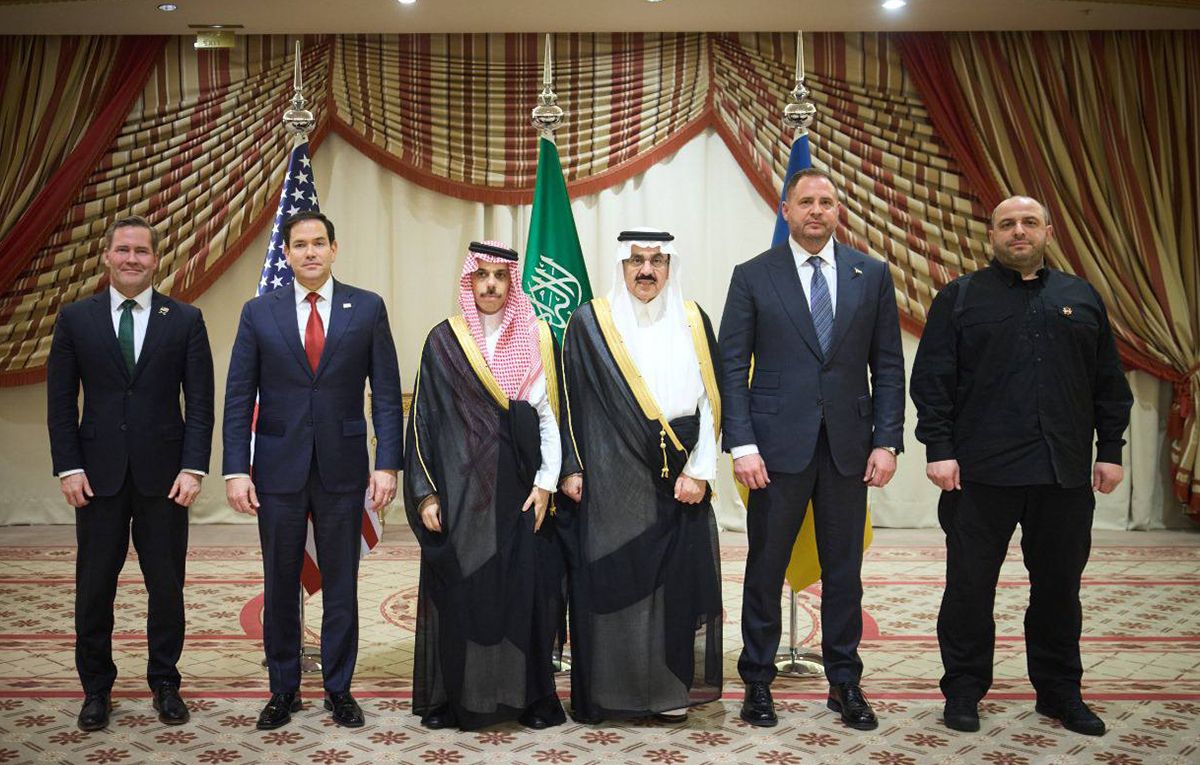 Переговори України та США - наша делегація залишиться в Ер-Ріяді ще на день - ЗМІ - 24 Канал Переговори України та США - наша делегація залишиться в Ер-Ріяді ще на день - ЗМІ - 24 Канал