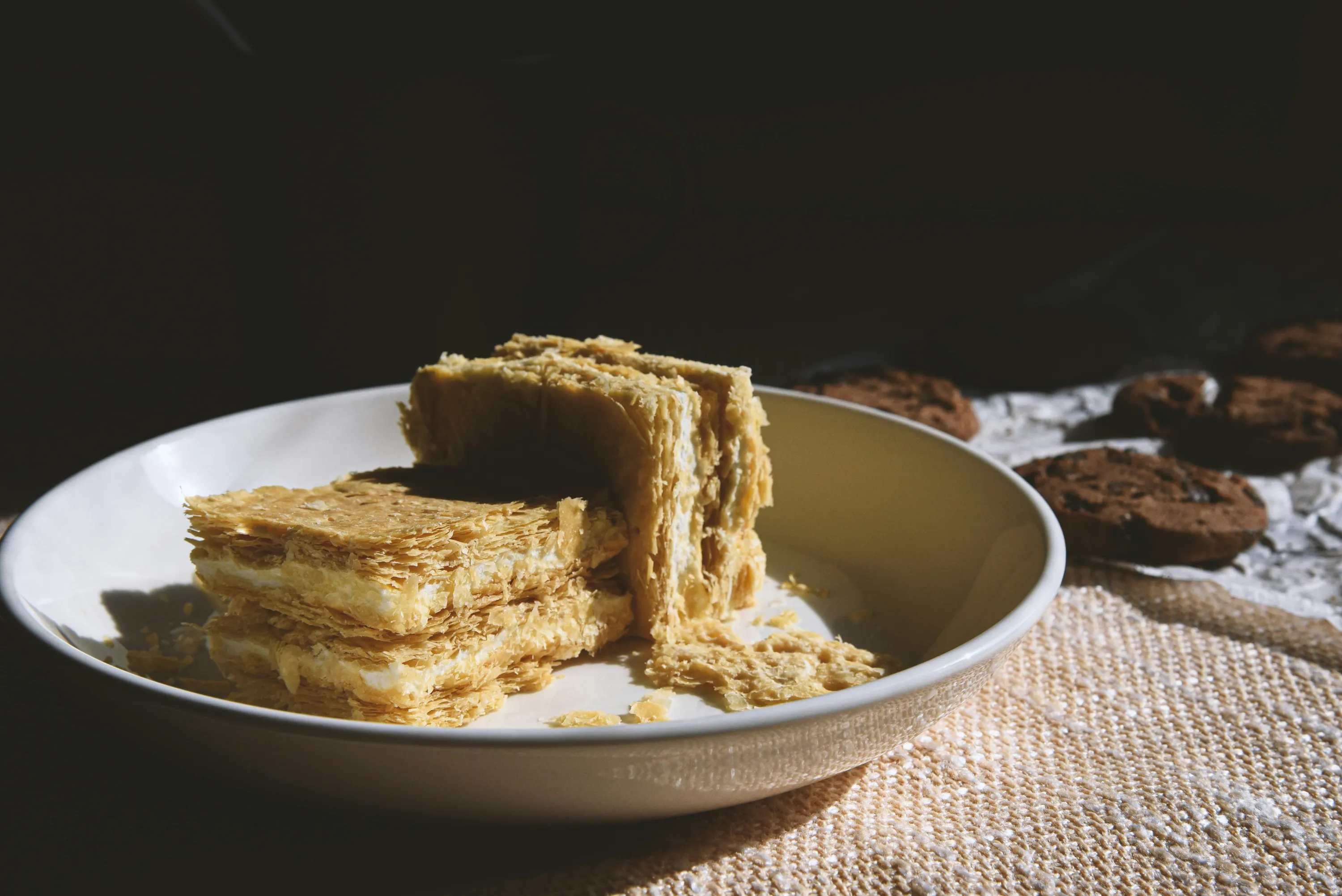 Как аккуратно нарезать торт Наполеон: Как аккуратно нарезать торт Наполеон Как аккуратно нарезать торт Наполеон: Как аккуратно нарезать торт Наполеон