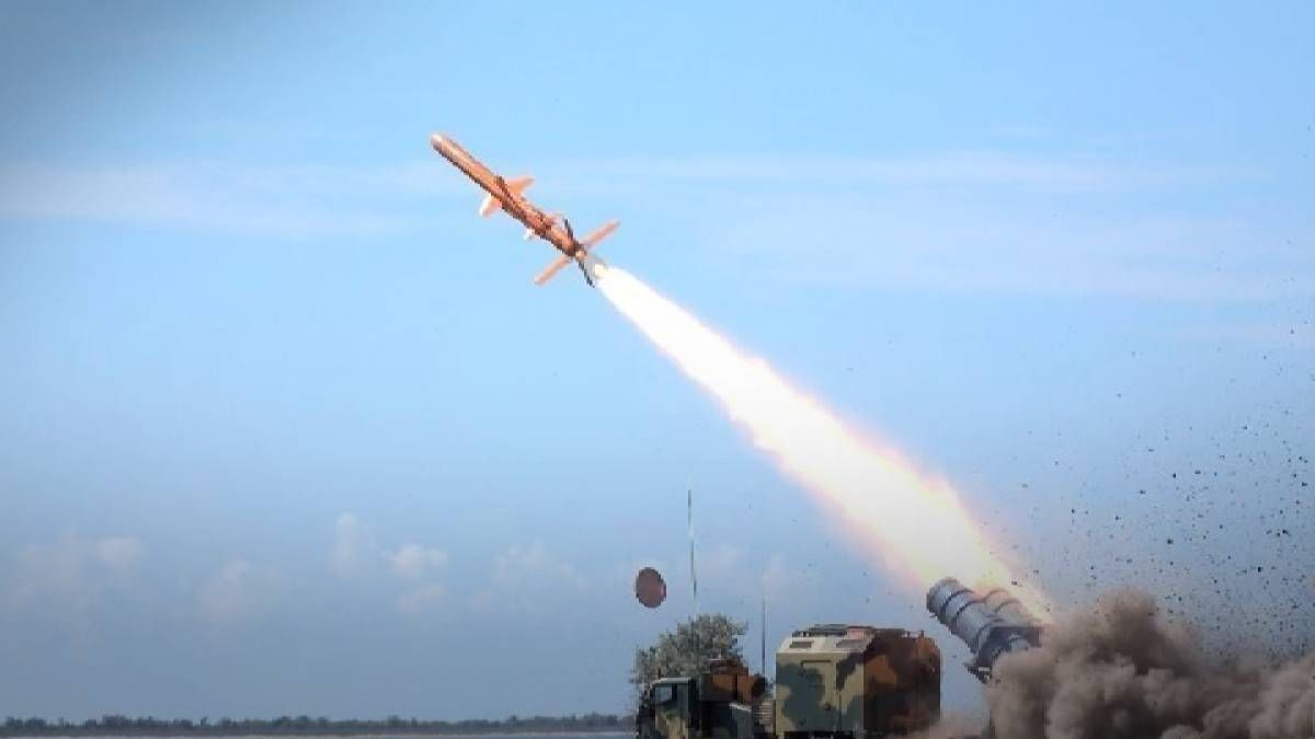 У Мінстратегпромі підтвердили удар Довгим Нептуном по НПЗ у Туапсе У Мінстратегпромі підтвердили удар Довгим Нептуном по НПЗ у Туапсе