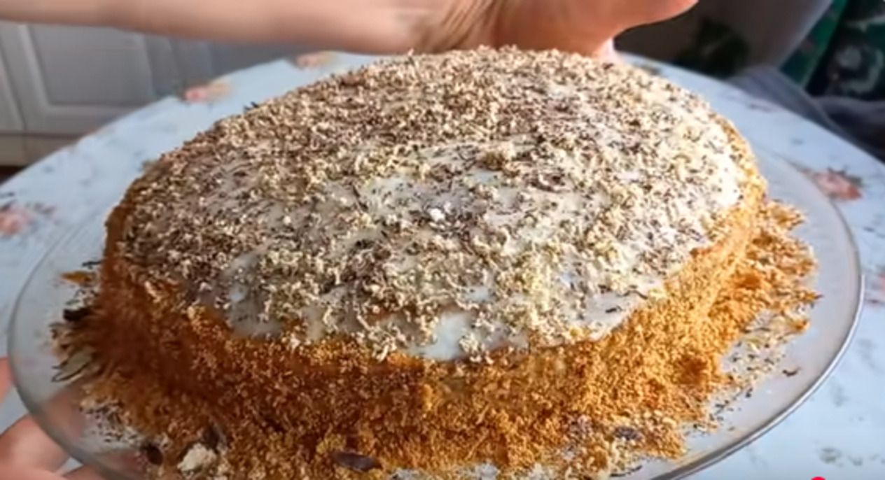 Простой, но изящный торт Простой, но изящный торт