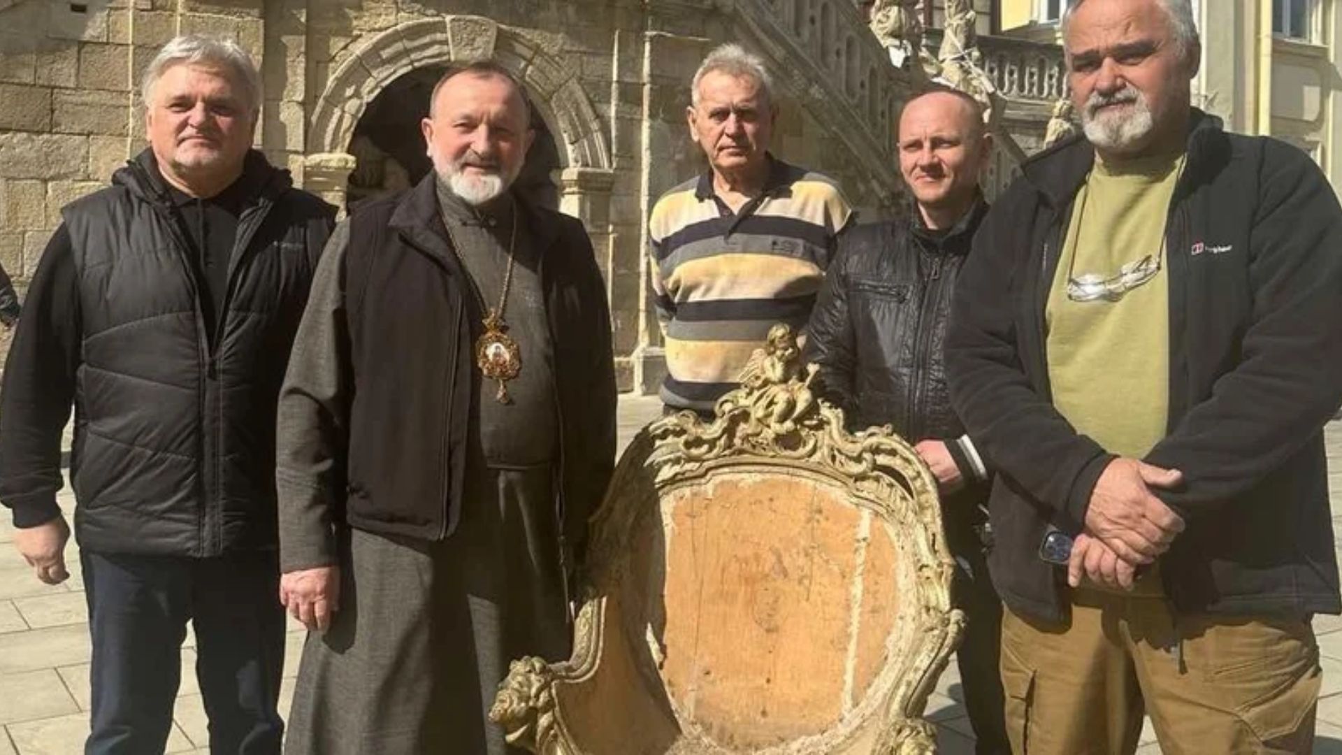 До Львова повернули крісло Шептицького До Львова повернули крісло Шептицького