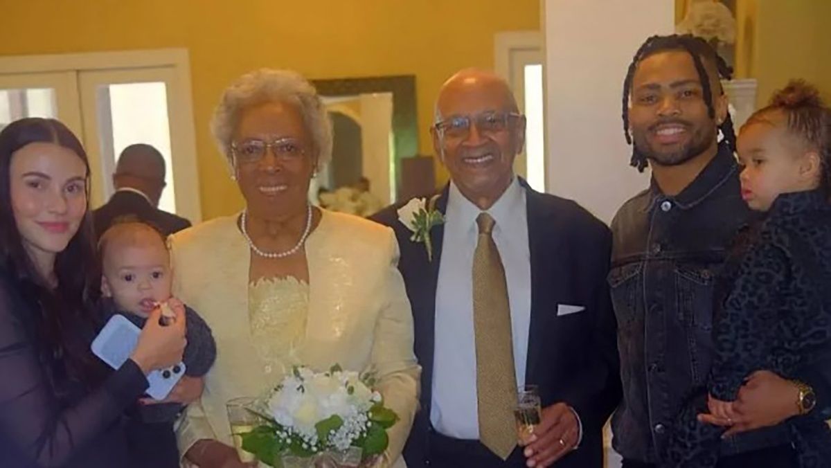 88-летние молодожены нашли любовь в центре для пожилых людей 88-летние молодожены нашли любовь в центре для пожилых людей