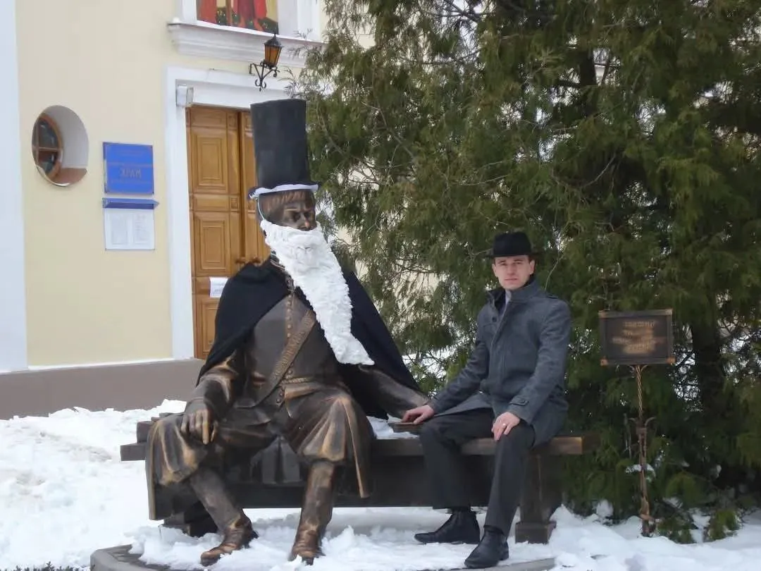 Назар Олещук навчався за спеціальністю Історія Назар Олещук навчався за спеціальністю Історія