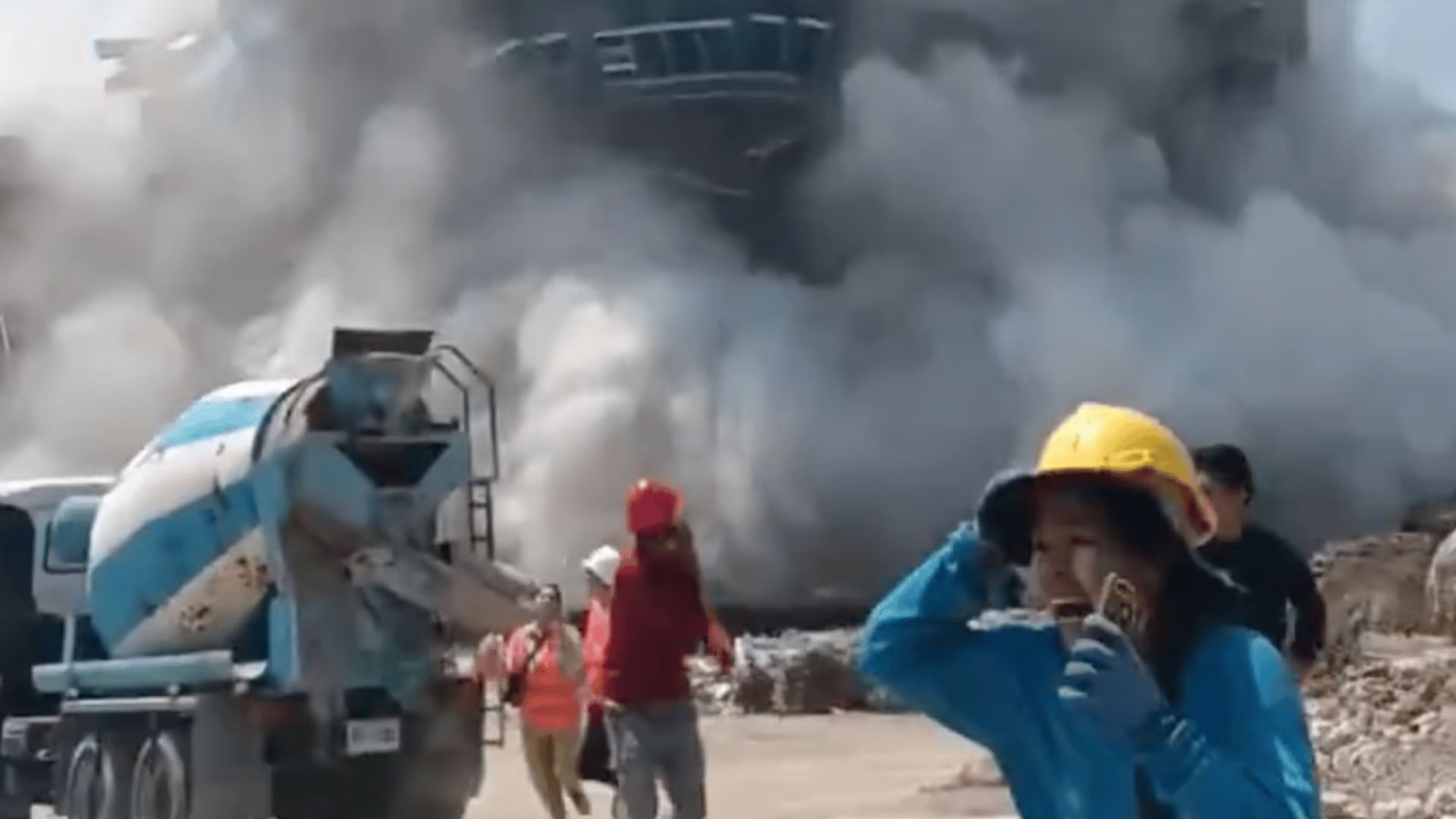 В Таиланде женщина рожала ребенка прямо во время землетрясения В Таиланде женщина рожала ребенка прямо во время землетрясения