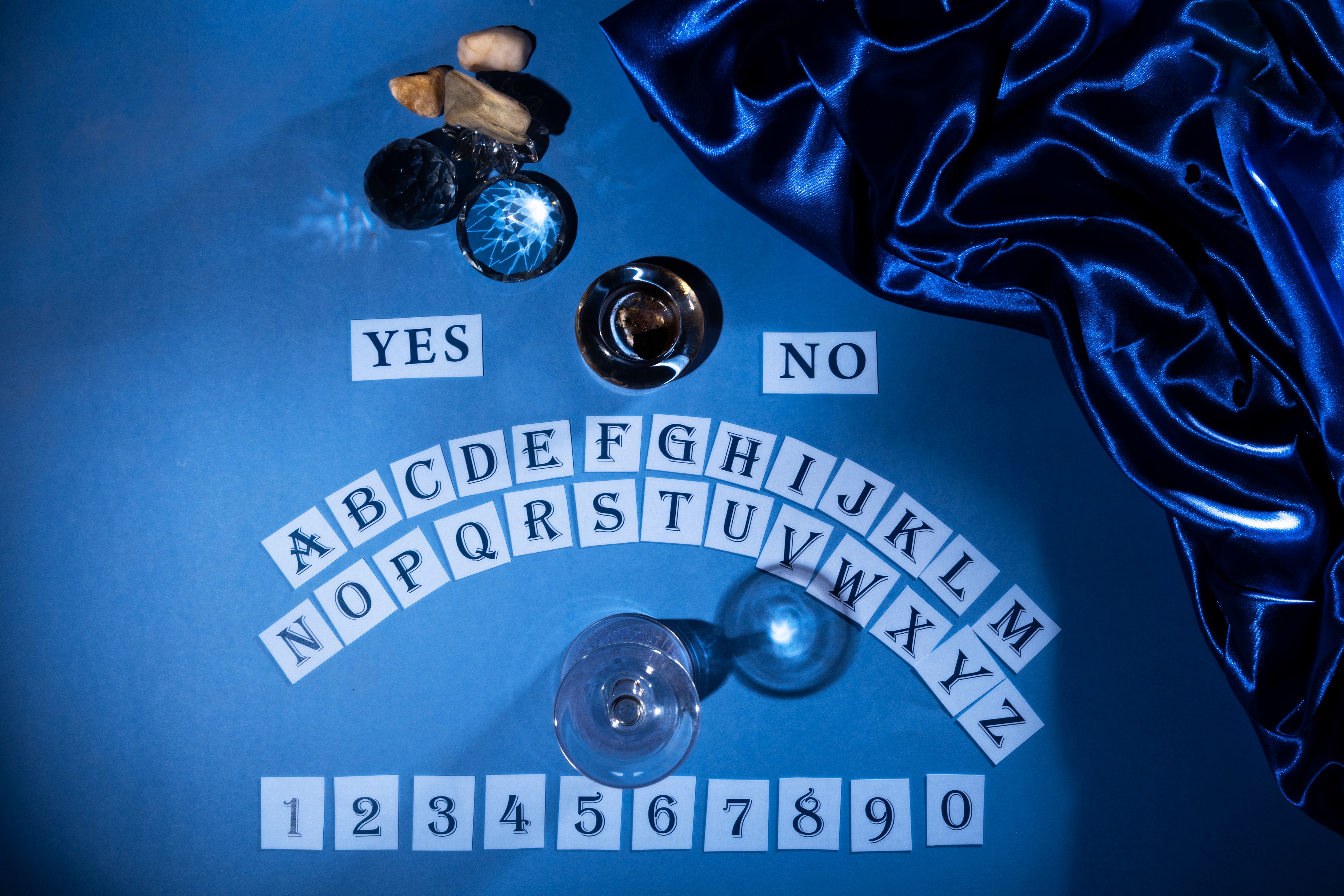 Кому надо прислушиваться к знакам - гороскоп Кому надо прислушиваться к знакам - гороскоп