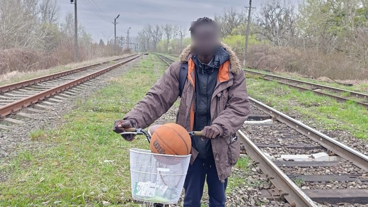 Чоловік із Західної Африки намагався незаконно перетнути кордон Чоловік із Західної Африки намагався незаконно перетнути кордон