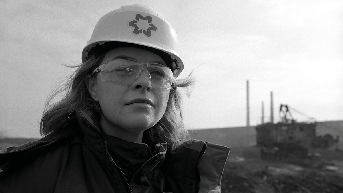 Олеся Голуб – мастер производства на заводе "Каметсталь" Олеся Голуб – мастер производства на заводе "Каметсталь"