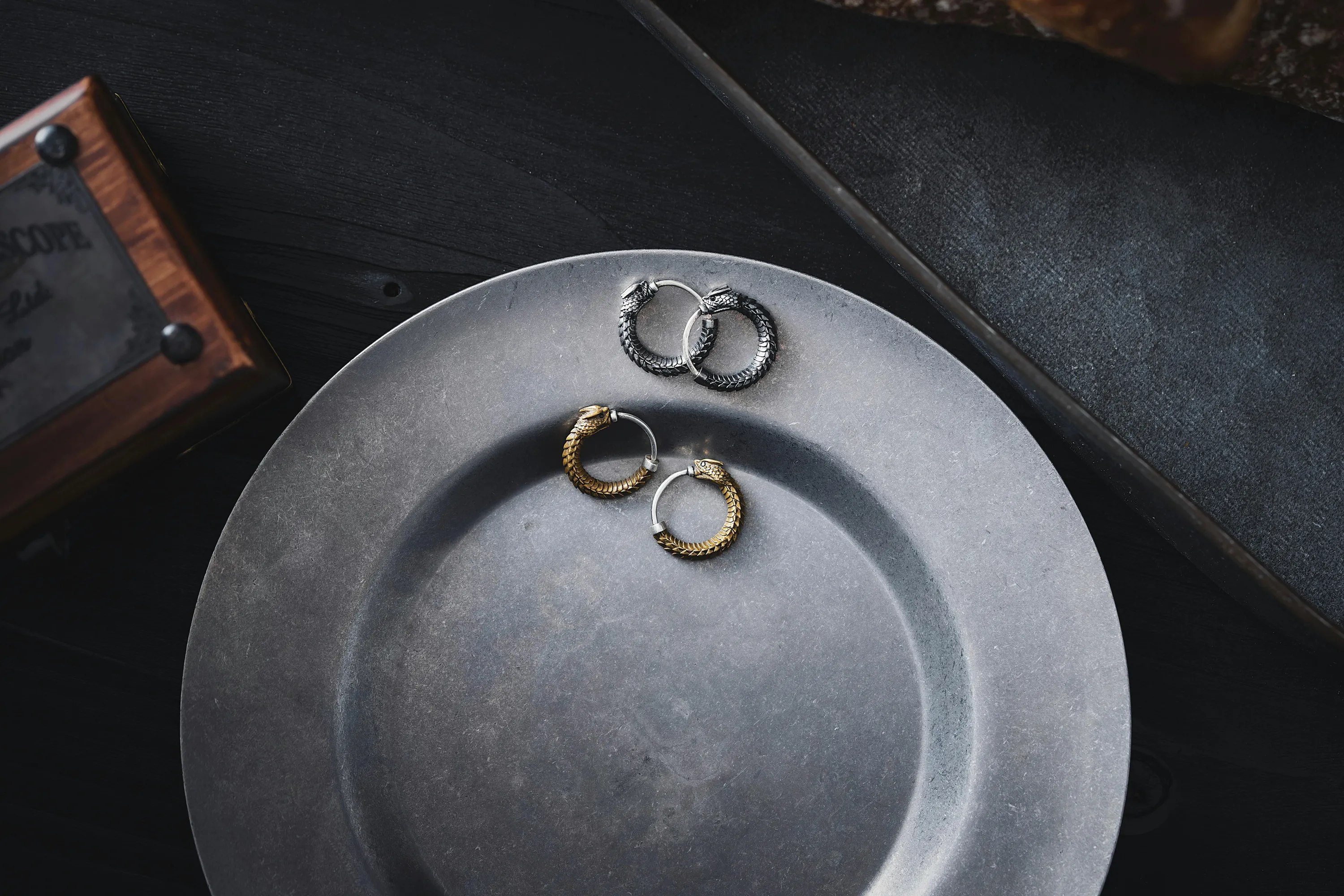 Срібло й золото не носять разом 