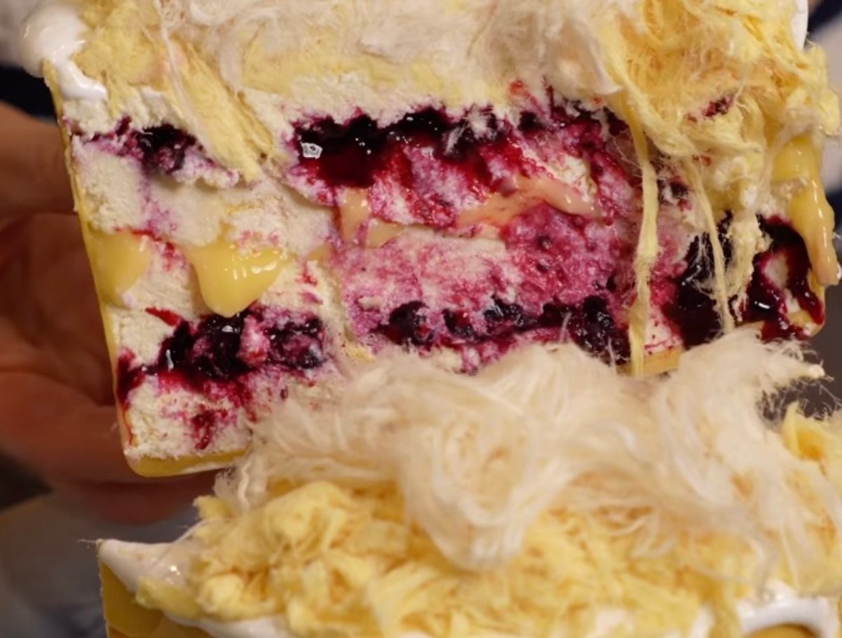 Творожная пасха без выпечки со смородиной и лимонным курдом Творожная пасха без выпечки со смородиной и лимонным курдом