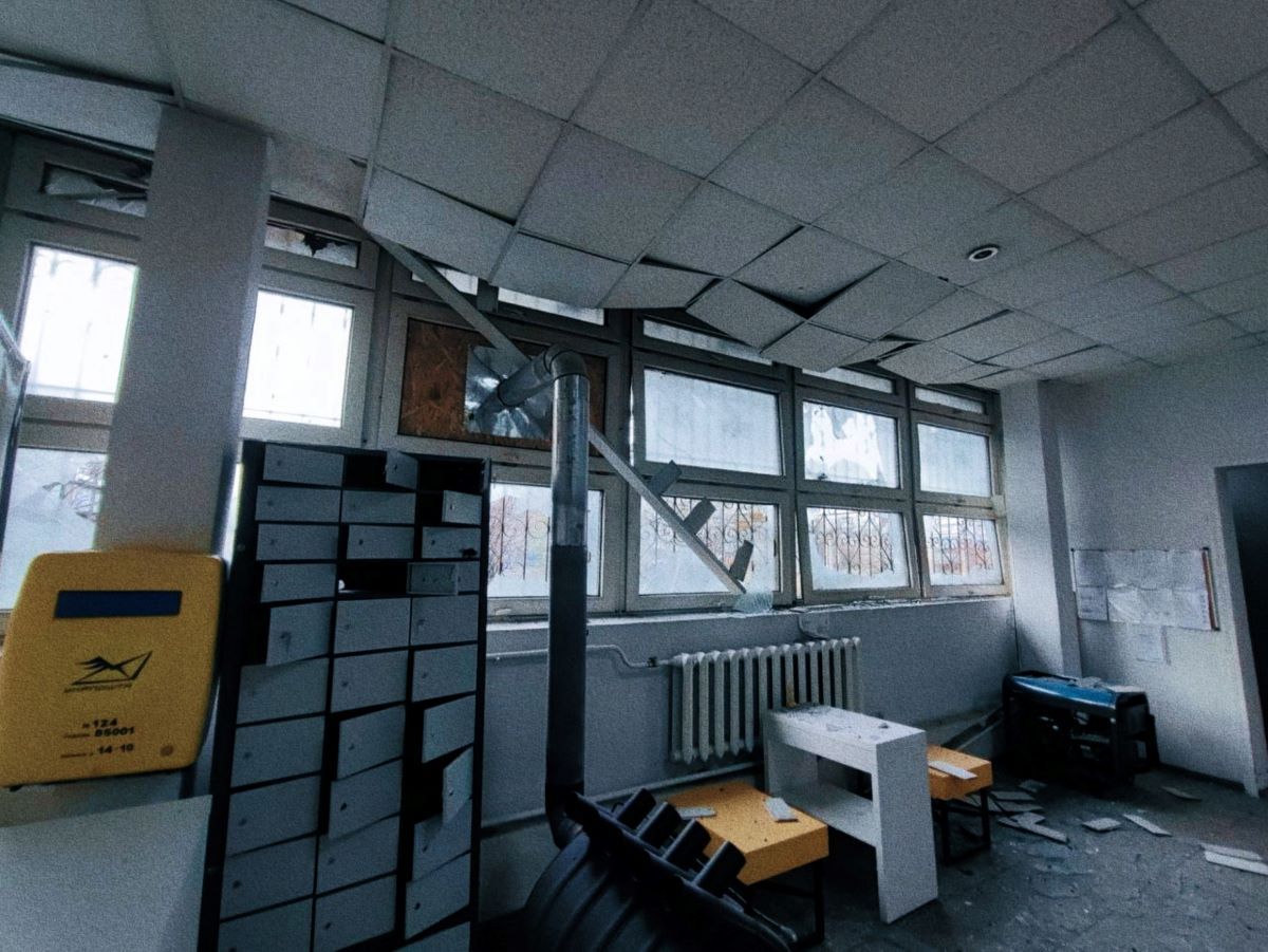 Наслідки удару "Шахедами" по відділенню