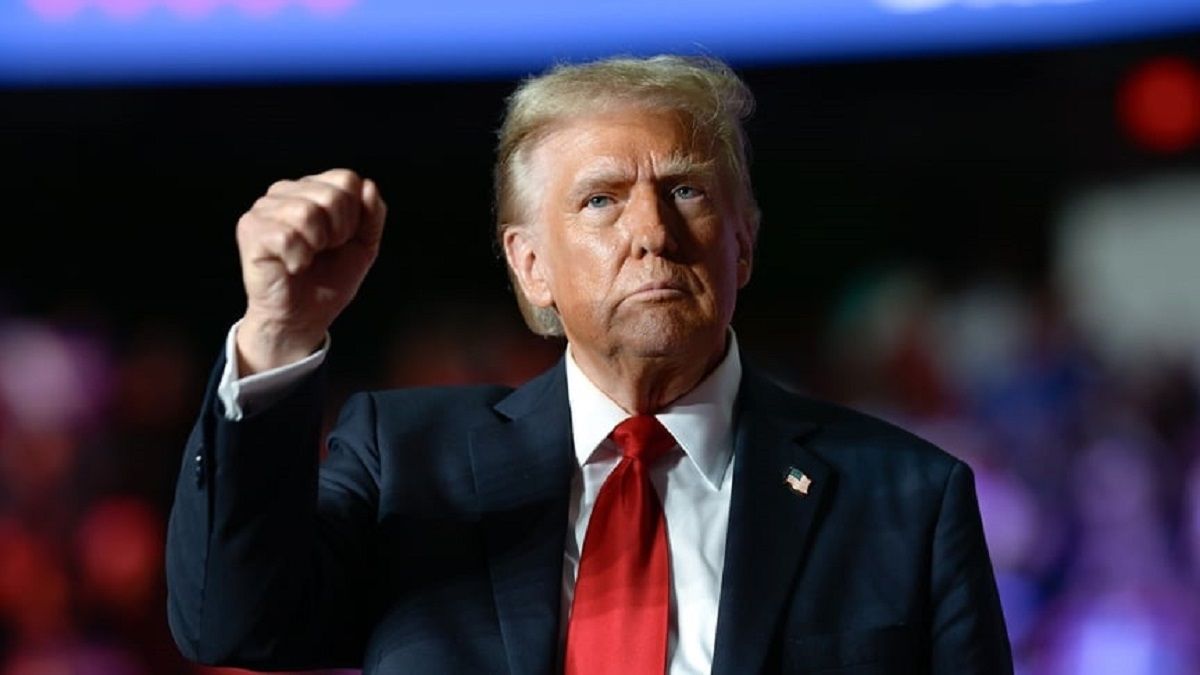 Розкол у команді Трампа – яка з двох ідеологій перемагає - 24 Канал Розкол у команді Трампа – яка з двох ідеологій перемагає - 24 Канал