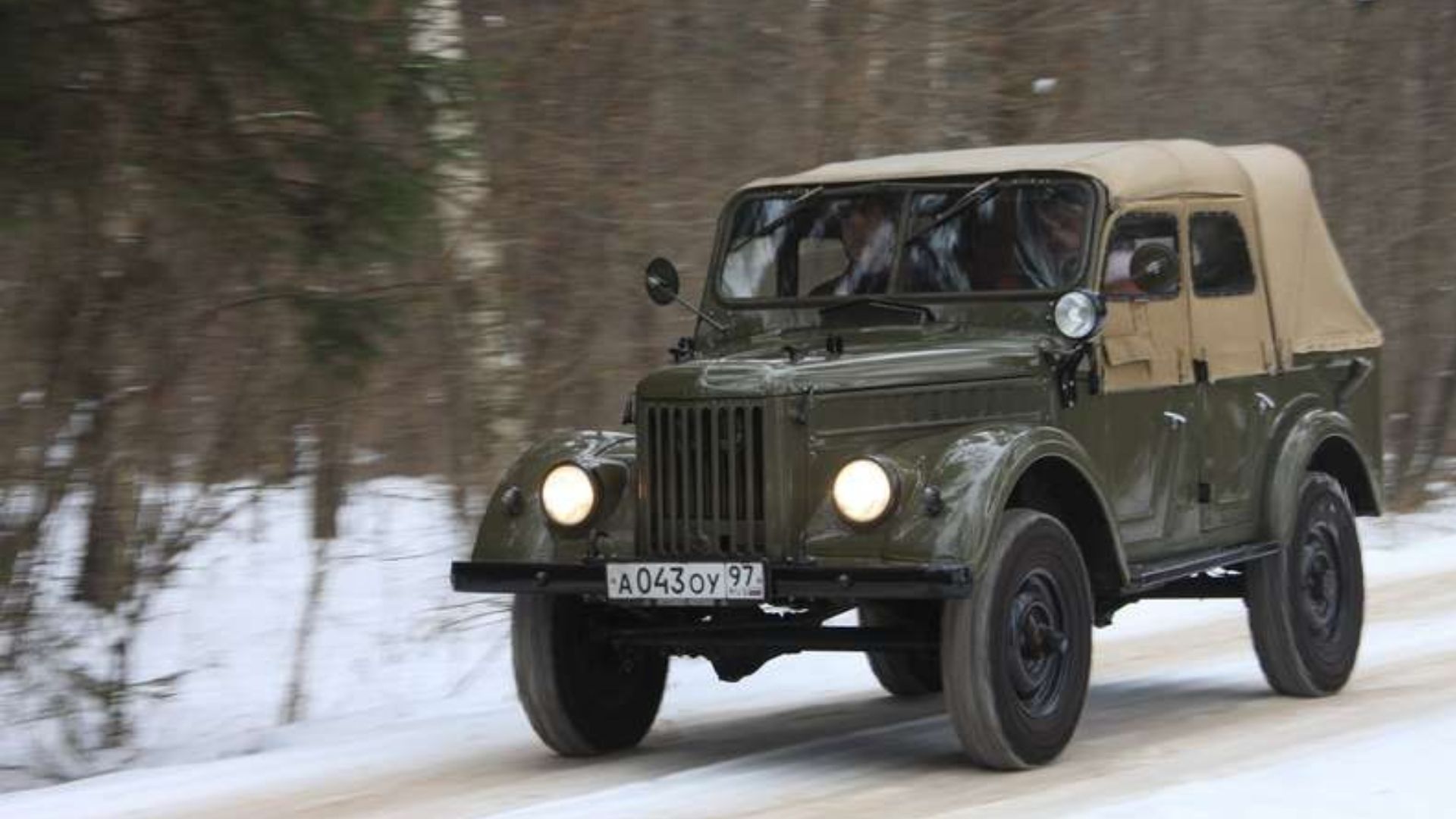 Окупанти на Сході України пересуваються на старих ГАЗ-69 - 24 Канал Окупанти на Сході України пересуваються на старих ГАЗ-69 - 24 Канал