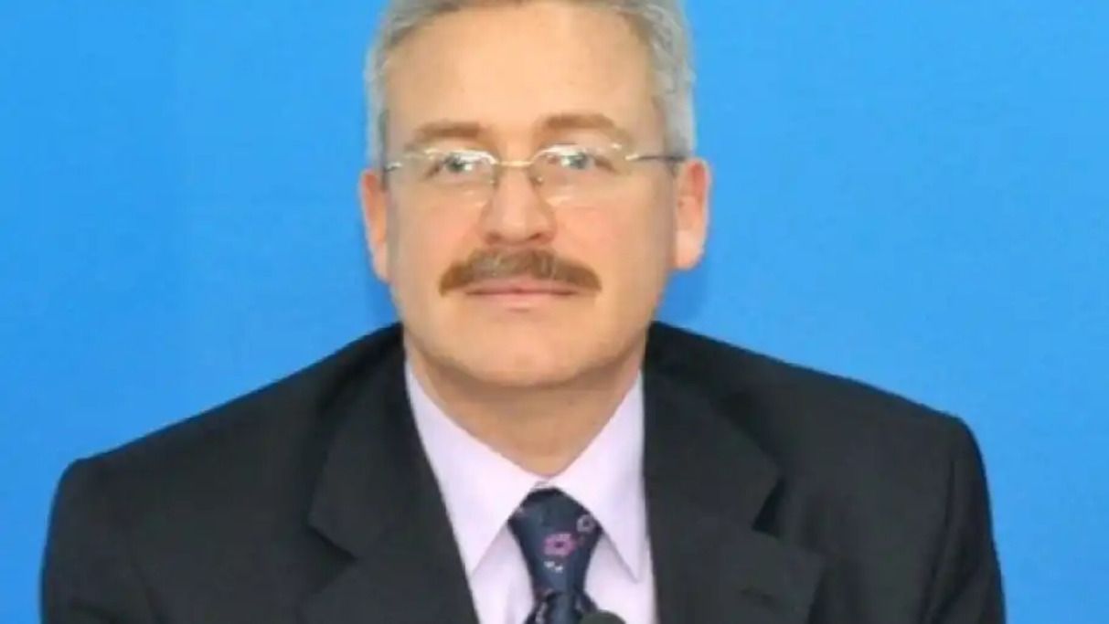 Дмитрий Леонов - ректор киевского вуза - долларовый миллионер Дмитрий Леонов - ректор киевского вуза - долларовый миллионер