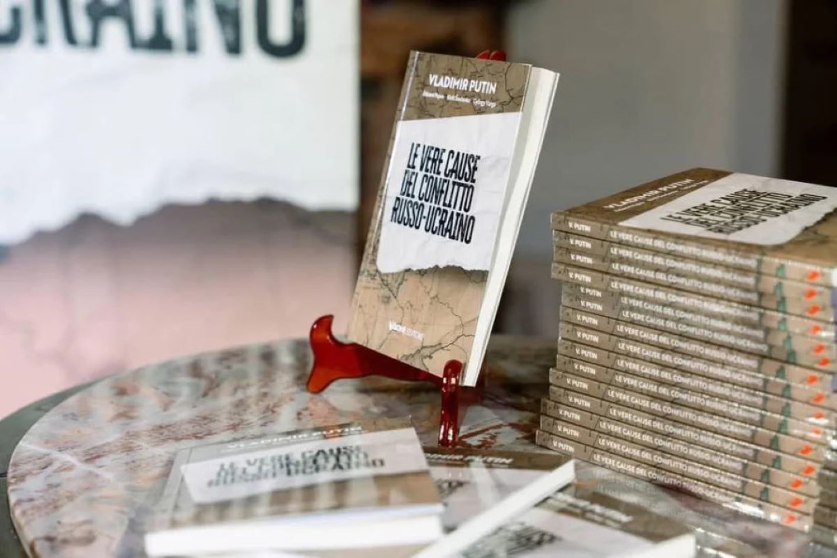 Пропагандистська книга про причини російсько-українського конфлікту Пропагандистська книга про причини російсько-українського конфлікту