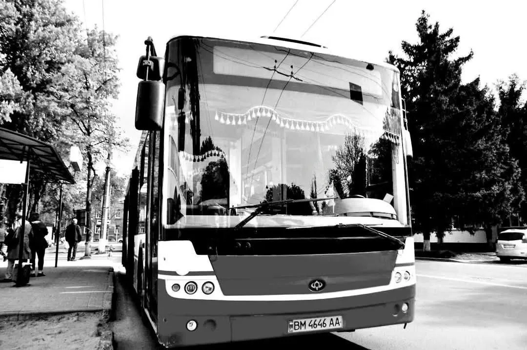 Россия убила Николая Леона 13 апреля 2025 - водитель автобуса погиб вместе с пассажирами в Сумах Россия убила Николая Леона 13 апреля 2025 - водитель автобуса погиб вместе с пассажирами в Сумах