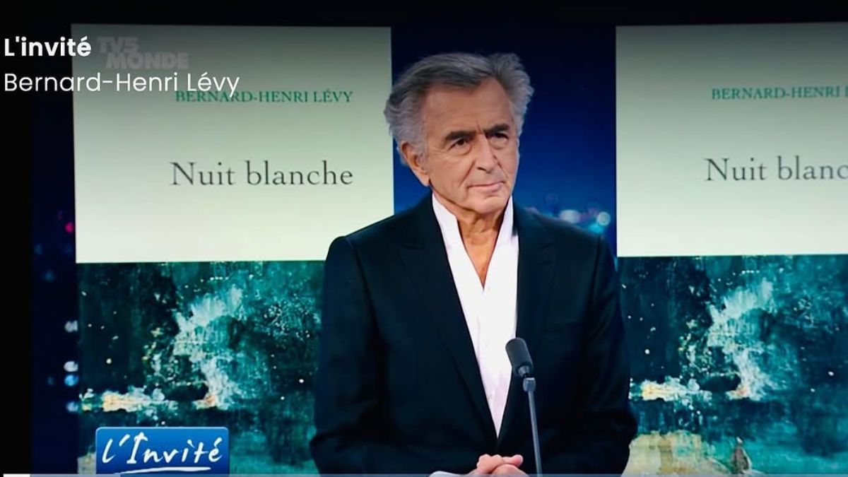 Французский писатель Леви резко отреагировал на ракетный обстрел Сум: "Ужасное преступление" - Show24 Французский писатель Леви резко отреагировал на ракетный обстрел Сум: "Ужасное преступление" - Show24