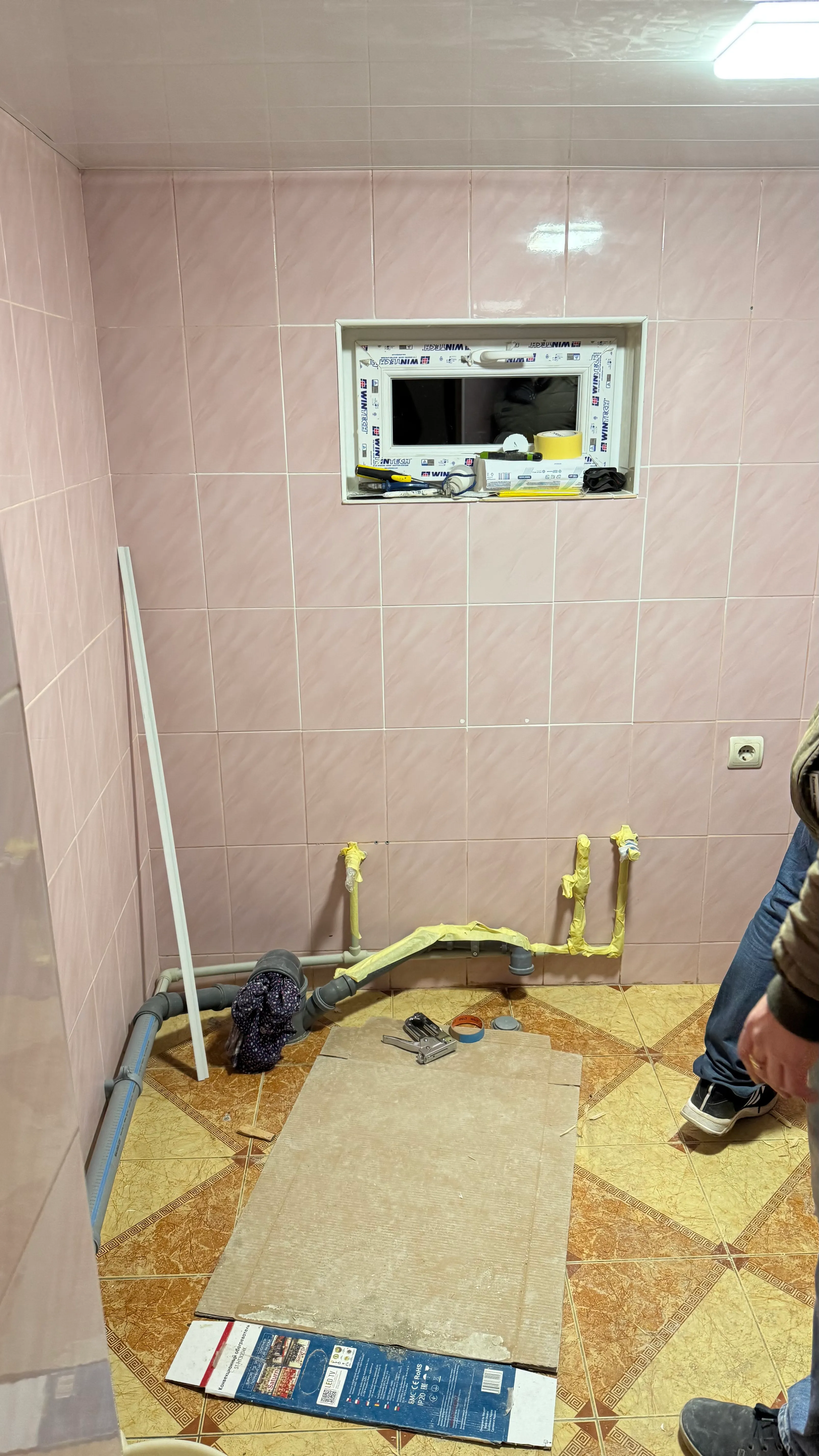 Подготовленная к покраске плитка Подготовленная к покраске плитка