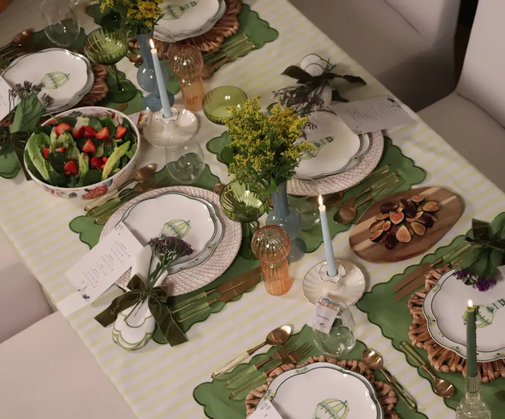 стіл на великдень