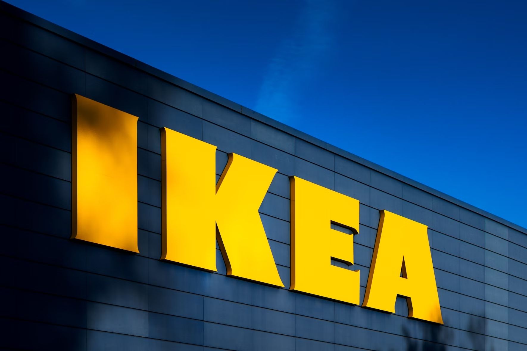 У Литві судять 18-річного українця за підпал IKEA У Литві судять 18-річного українця за підпал IKEA