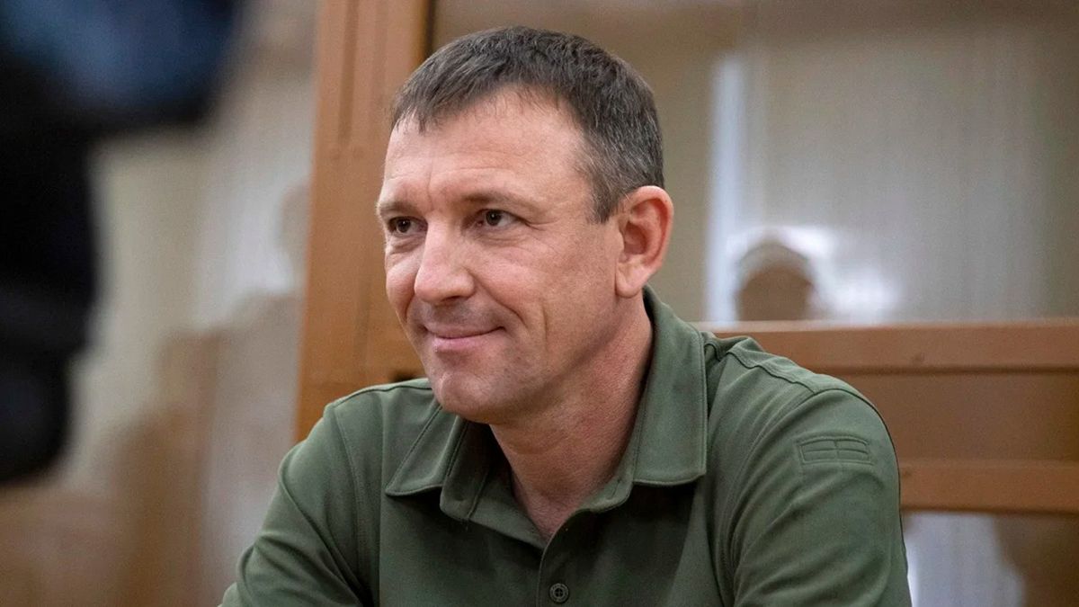 Российский генерал Попов снова будет командовать "зеками" Российский генерал Попов снова будет командовать "зеками"