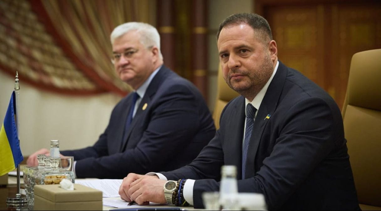 Что известно о визите украинской делегации в Париж Что известно о визите украинской делегации в Париж