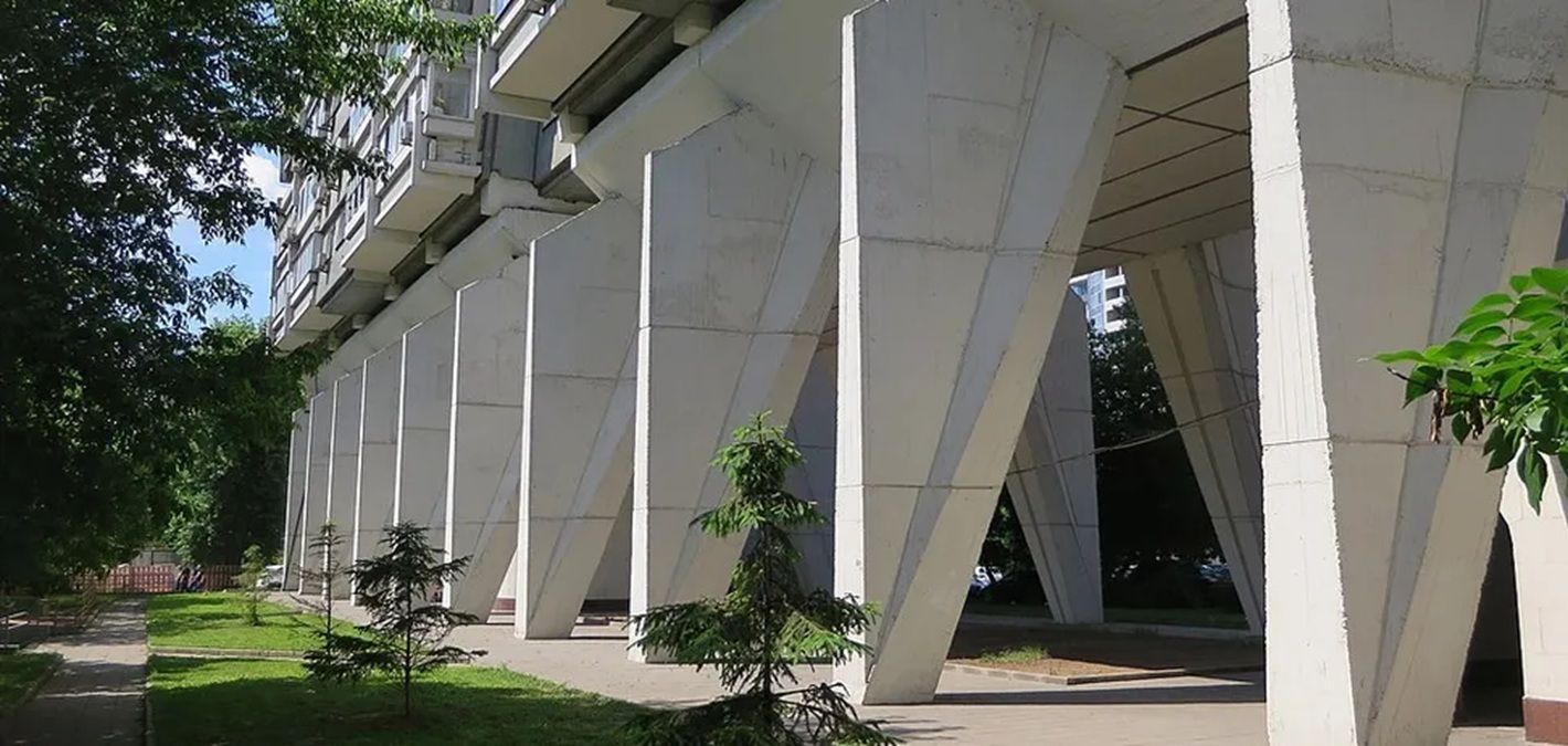 Чому в СРСР будували багатоповерхівки на ніжках Чому в СРСР будували багатоповерхівки на ніжках
