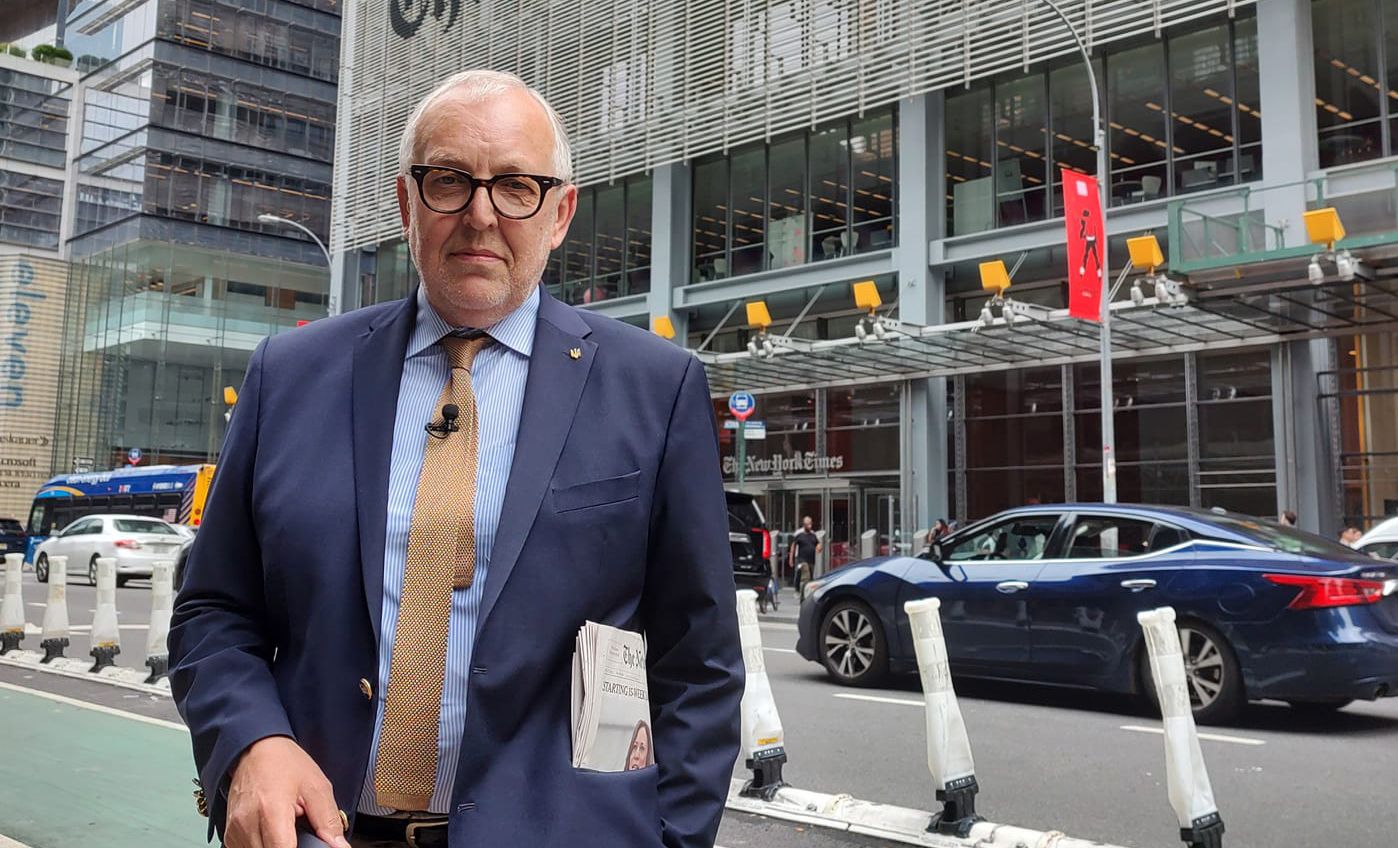 На Юрия Макарова напали На Юрия Макарова напали