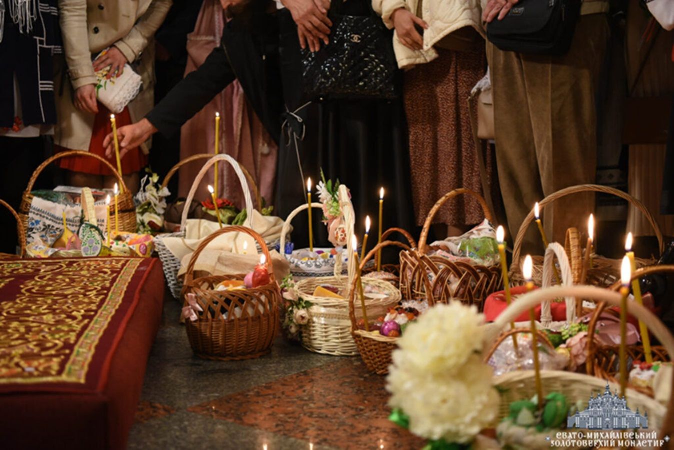 Когда святят пасху в городах Украины - расписание богослужений в храмах на Пасху Когда святят пасху в городах Украины - расписание богослужений в храмах на Пасху