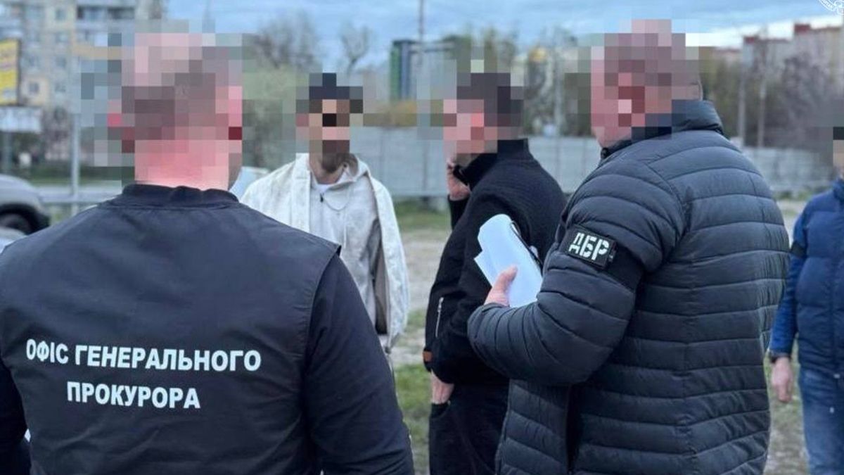 Що відомо про схему посадовця Міноборони із "бронюванням" чоловіків Що відомо про схему посадовця Міноборони із "бронюванням" чоловіків