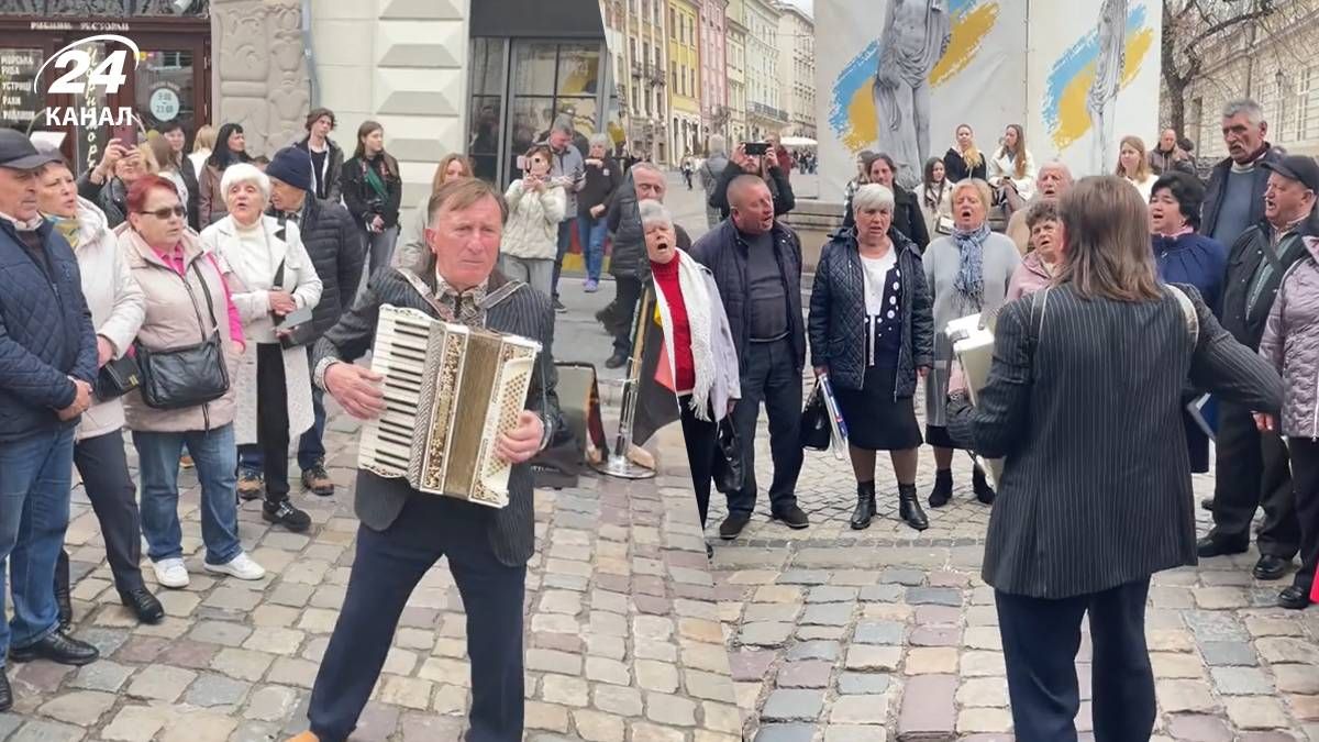 В TikTok стало популярным выполнение "плакучей гитары" в центре Львова