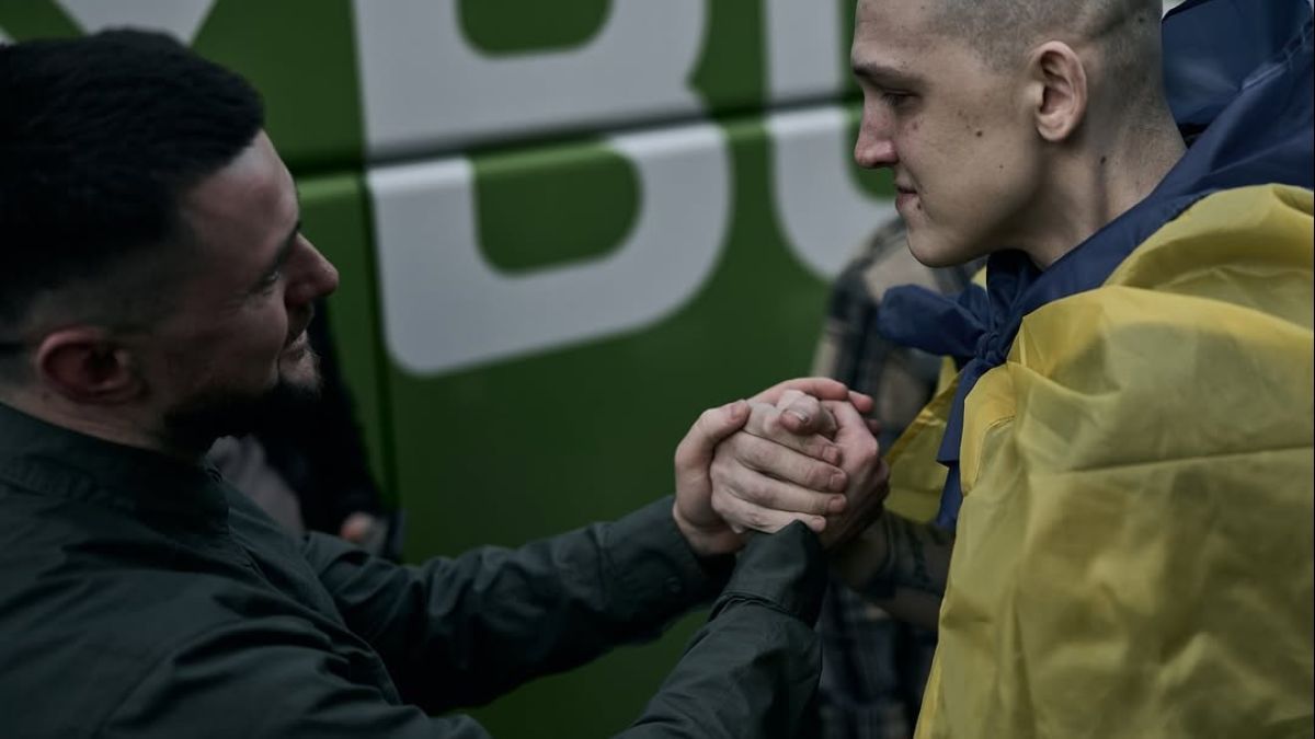 Yarmak зі звільненим захисником Yarmak зі звільненим захисником