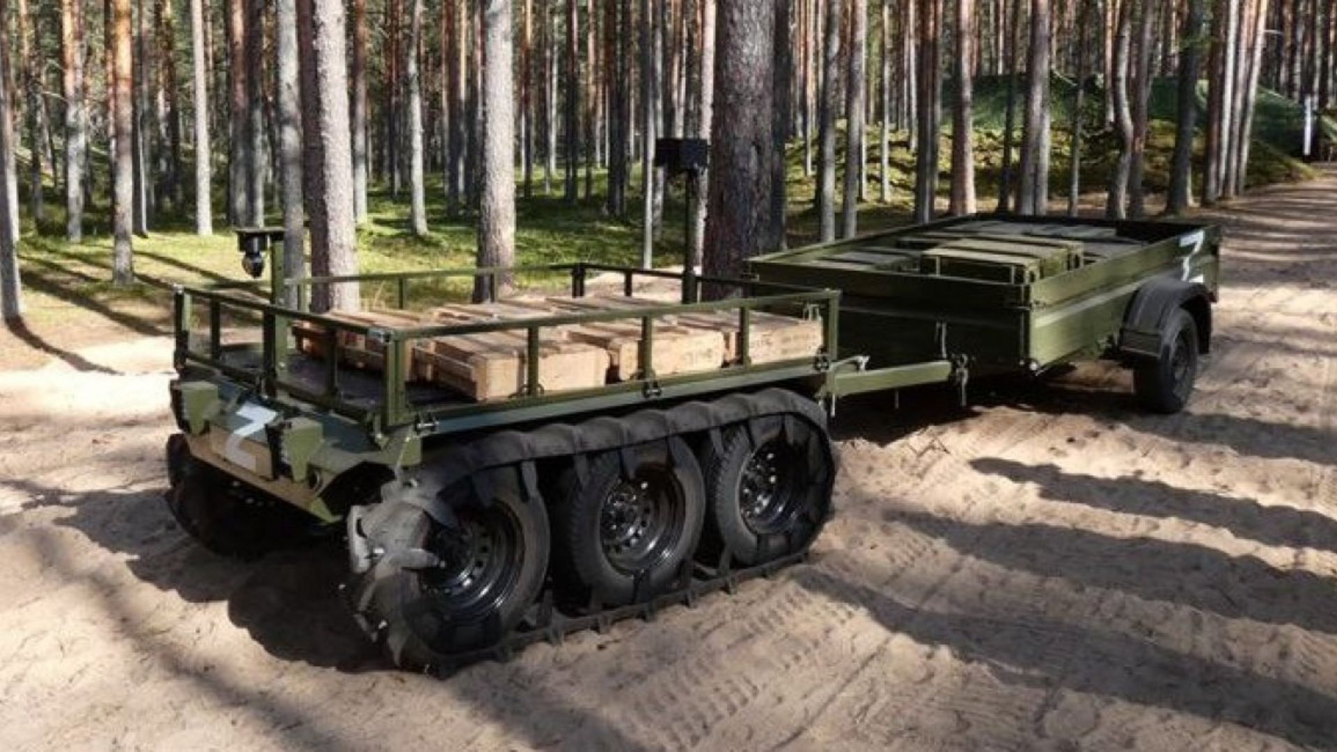 Россияне испытывают наземный дрон Вольчанин Россияне испытывают наземный дрон Вольчанин