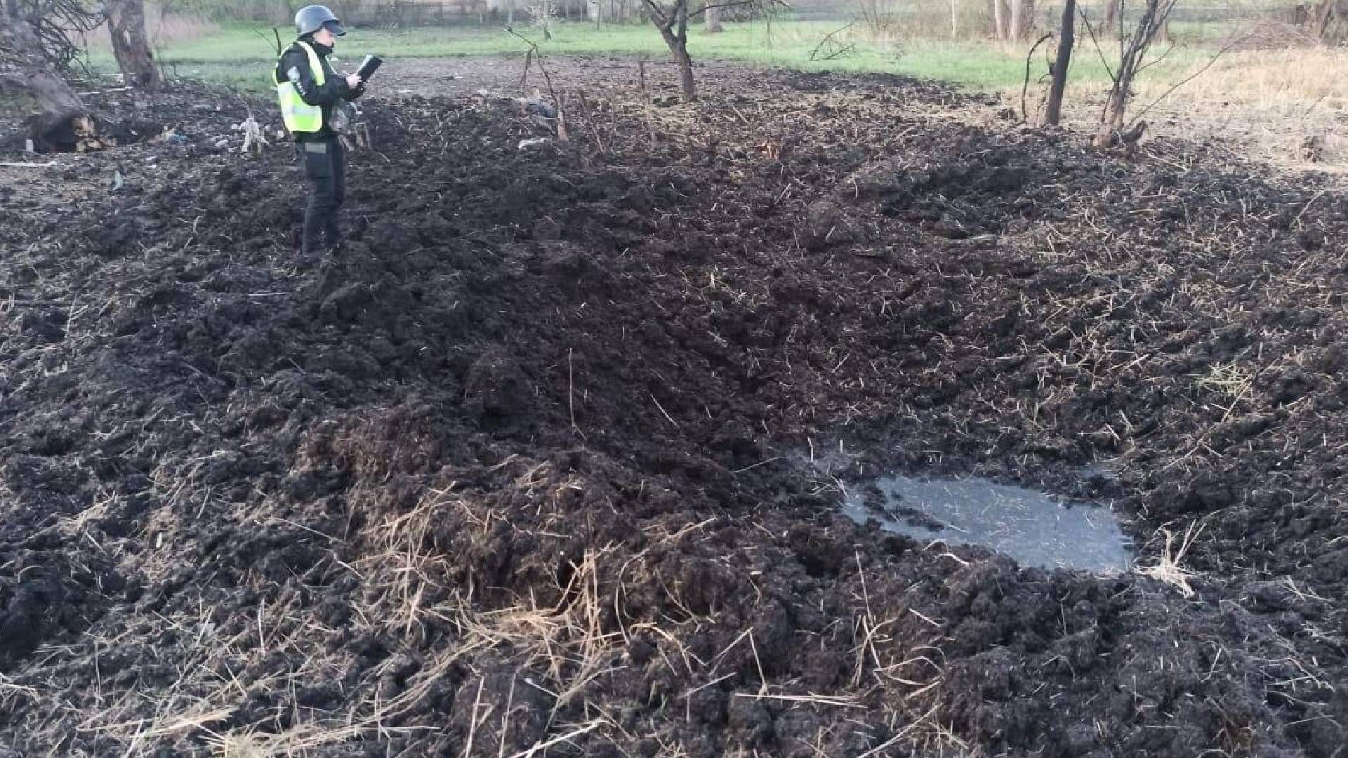 Оккупанты обстреляли КАБами Белополье Оккупанты обстреляли КАБами Белополье